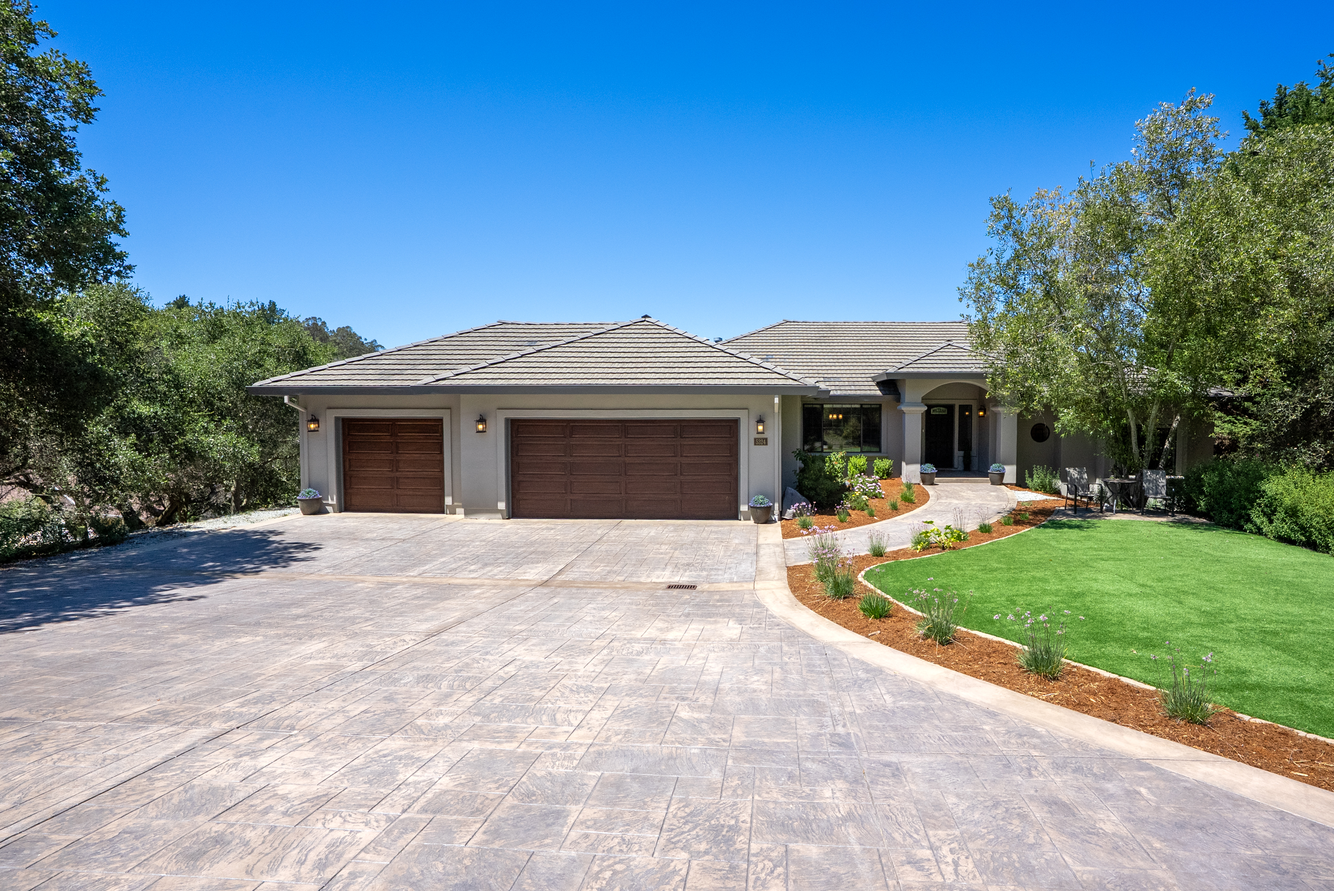  5324 Hidden Oak Court, Royal Oaks - 物件實景