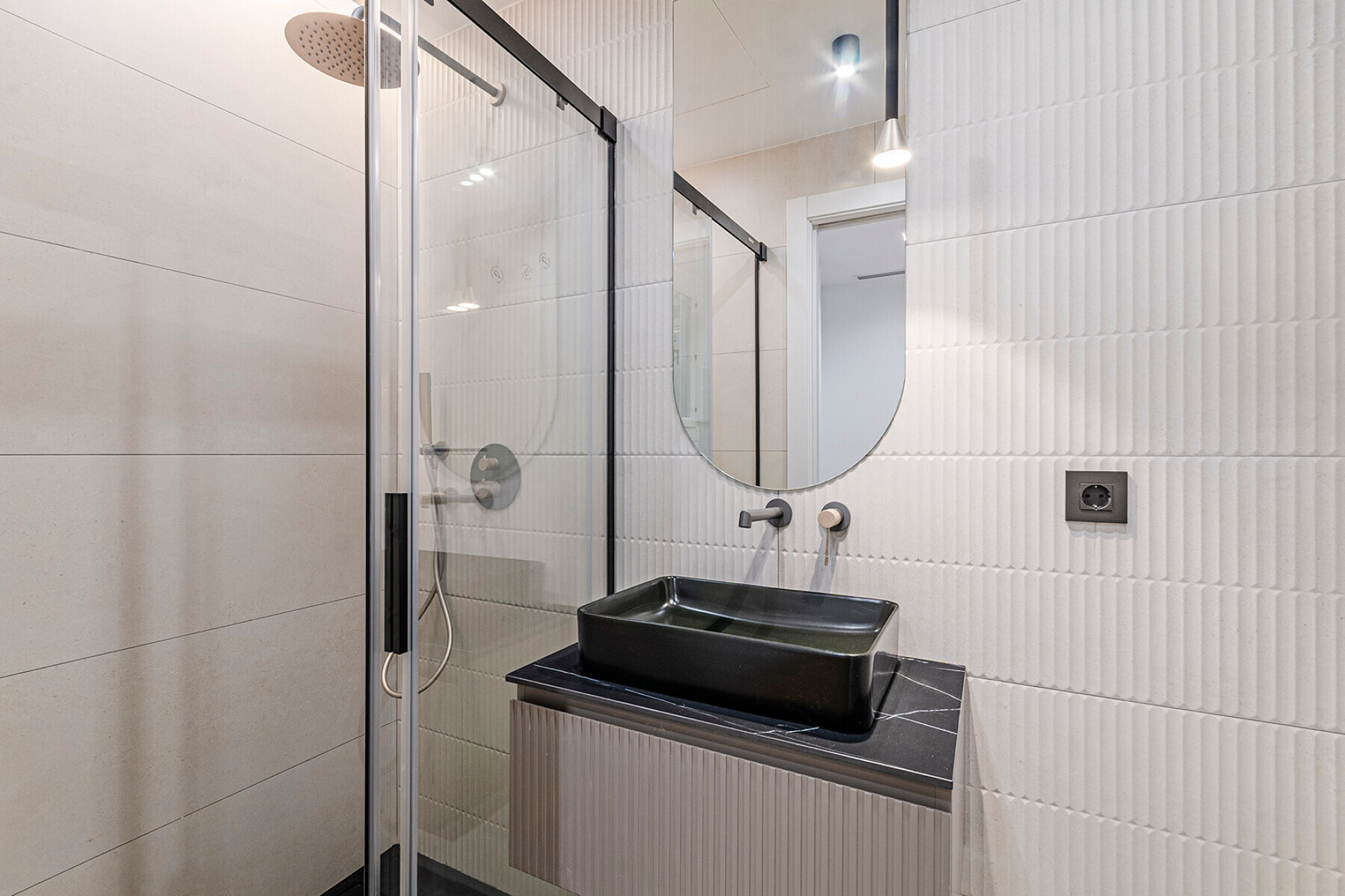  Renovated apartment with 4 bedrooms in Eixample Dreta - 物件實景