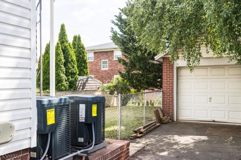 Linden City, New Jersey, 07036, United States, 3 Bedrooms Bedrooms, ,2 BathroomsBathrooms,Residential,For Sale,1991608