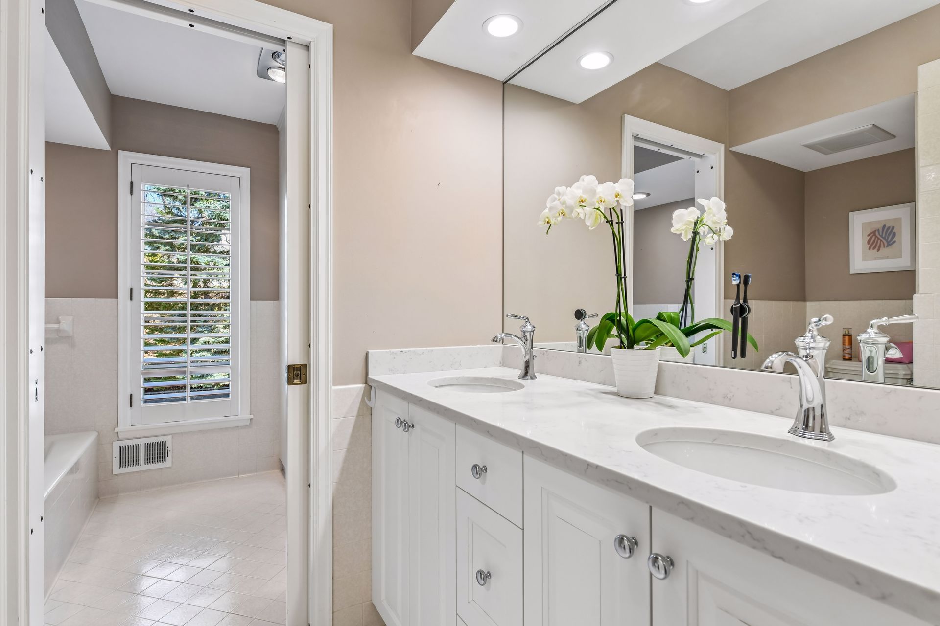  Elegant Home in Parkwood Knolls - 物件實景