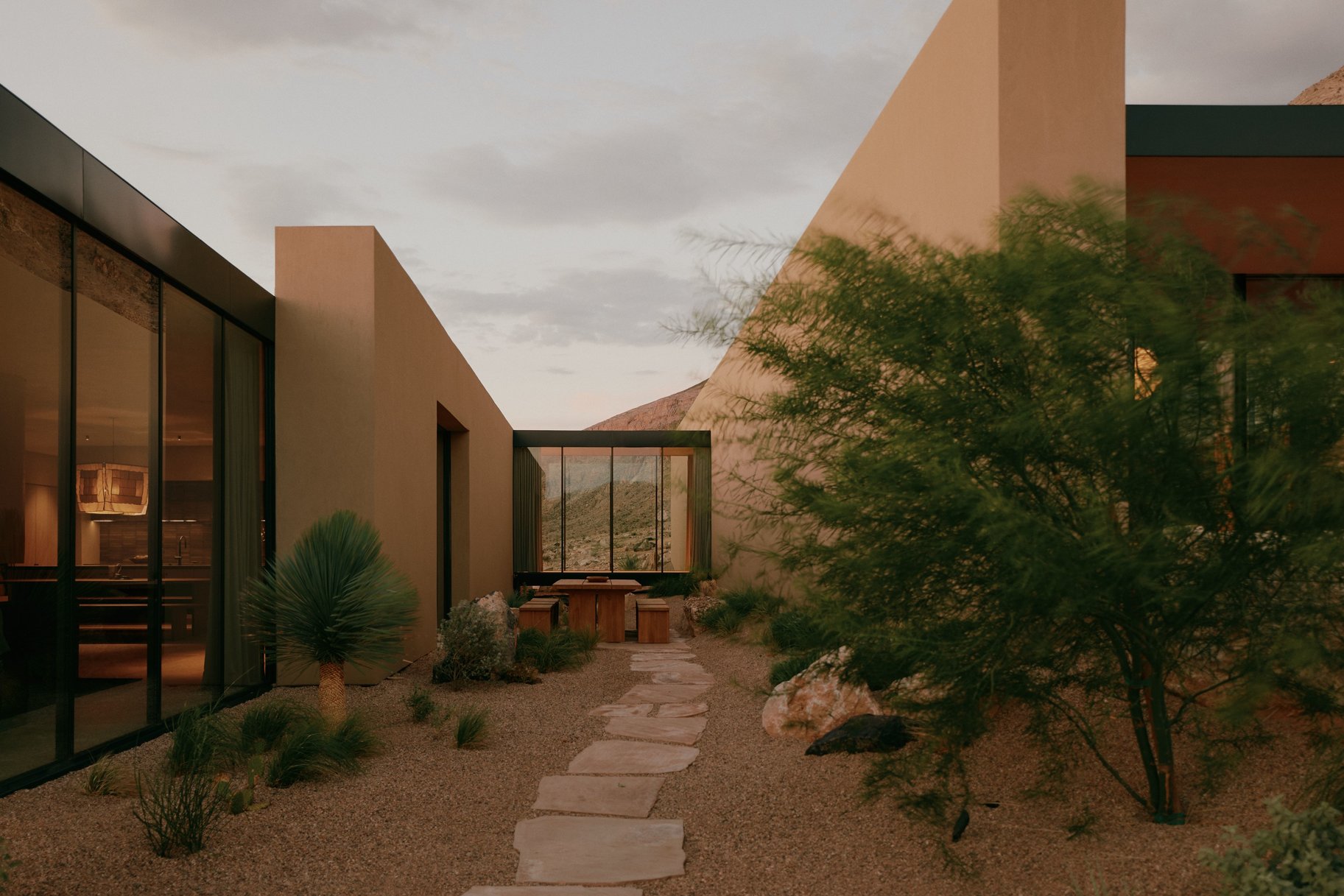  AD100 Woods + Dangaran-Designed Desert Estate on Almost 15 Acres Near Zion - 物件實景