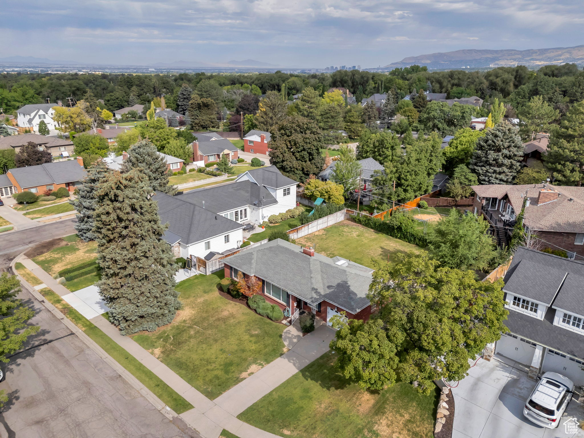 Millcreek, Utah, 84109, United States, 5 Bedrooms Bedrooms, ,1 BathroomBathrooms,Residential,For Sale,1924864