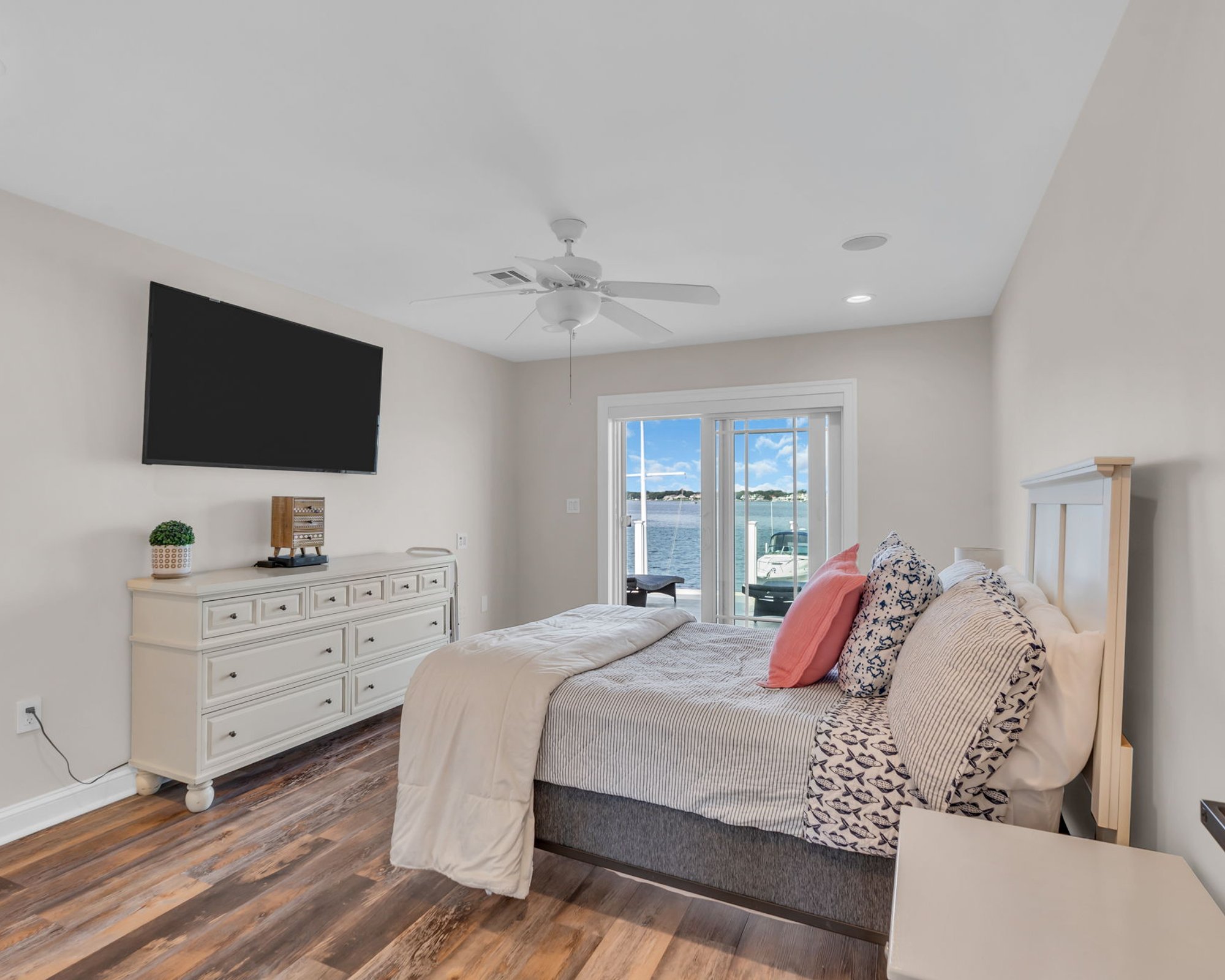  Finely Crafted Riverfront Luxury in Sandy Point - 物件實景