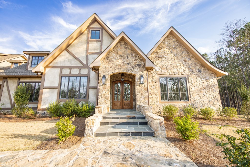 Columbus, Georgia, 31904, United States, 5 Bedrooms Bedrooms, ,5 BathroomsBathrooms,Residential,For Sale,1906061