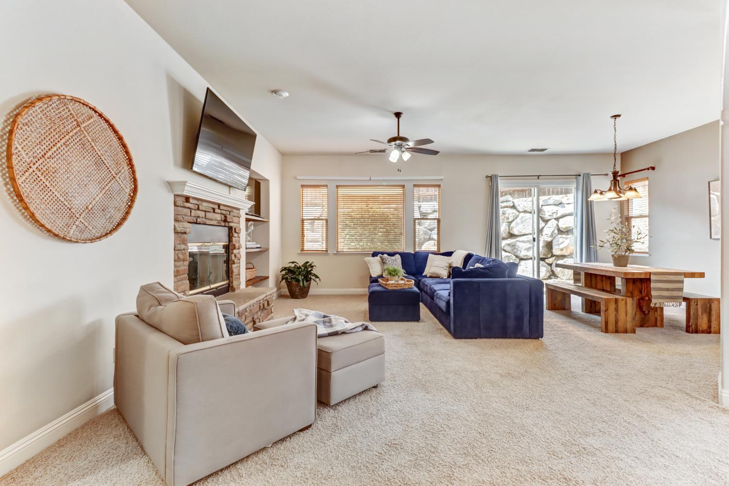 El Dorado Hills, California, 95762, United States, 4 Bedrooms Bedrooms, ,2 BathroomsBathrooms,Residential,For Sale,1939955