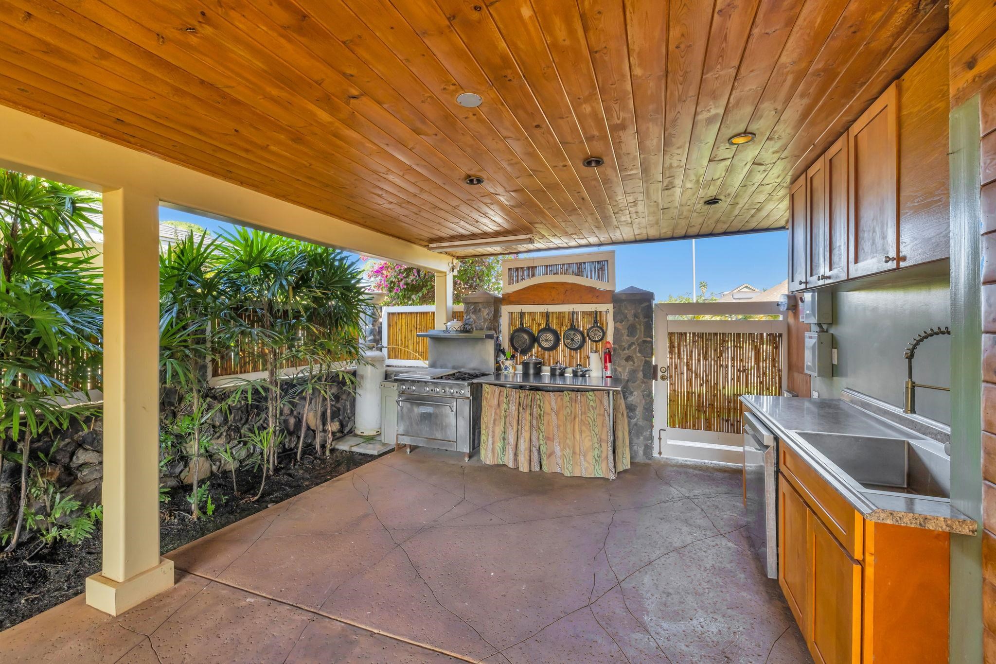 Kihei, Hawaii, 96753, United States, 3 Bedrooms Bedrooms, ,3 BathroomsBathrooms,Residential,For Sale,2001992