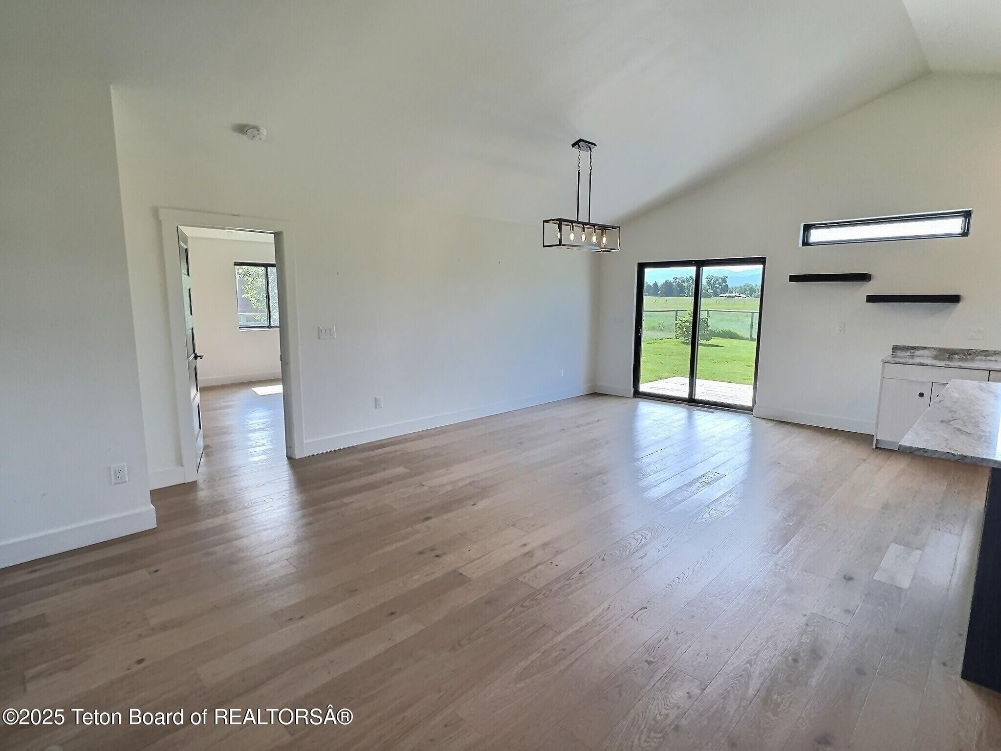 Victor, Idaho, 83455, United States, 3 Bedrooms Bedrooms, ,2 BathroomsBathrooms,Residential,For Sale,1982100