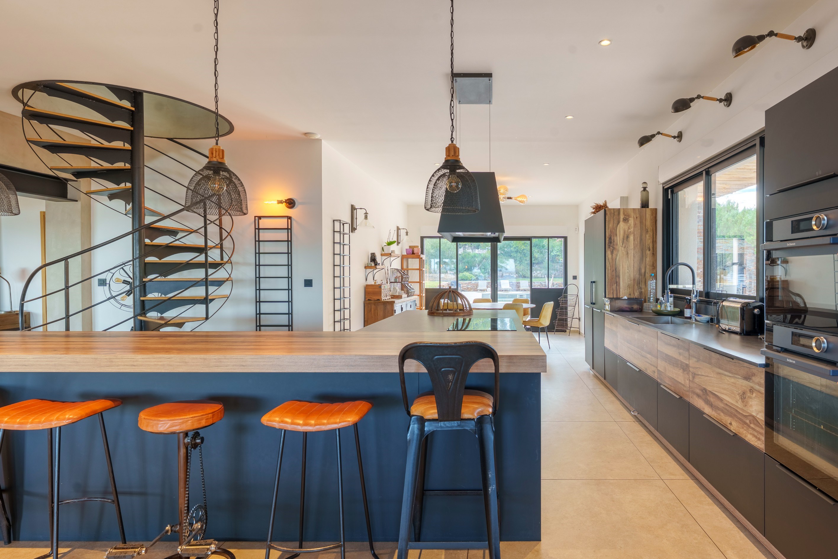  Stunning views of the Thau Lagoon_ Contemporary home with private access to the… - 物件實景
