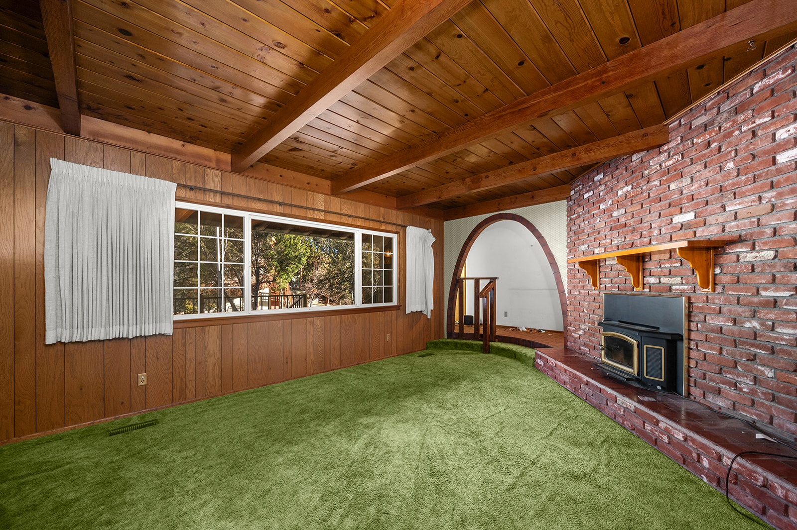 Big Bear City, California, 92314, United States, 4 Bedrooms Bedrooms, ,3 BathroomsBathrooms,Residential,For Sale,2000367