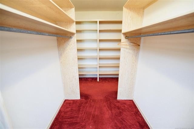 Tahlequah, Oklahoma, 74464, United States, 4 Bedrooms Bedrooms, ,4 BathroomsBathrooms,Residential,For Sale,1975818