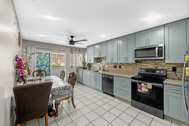 Spring Valley, California, 91977, United States, ,Residential,For Sale,1976458