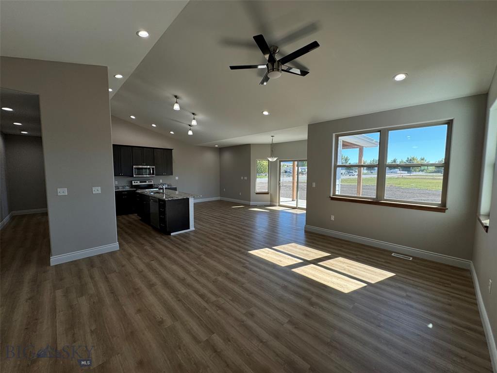 Deer Lodge, Montana, 59722, United States, 3 Bedrooms Bedrooms, ,2 BathroomsBathrooms,Residential,For Sale,2005781