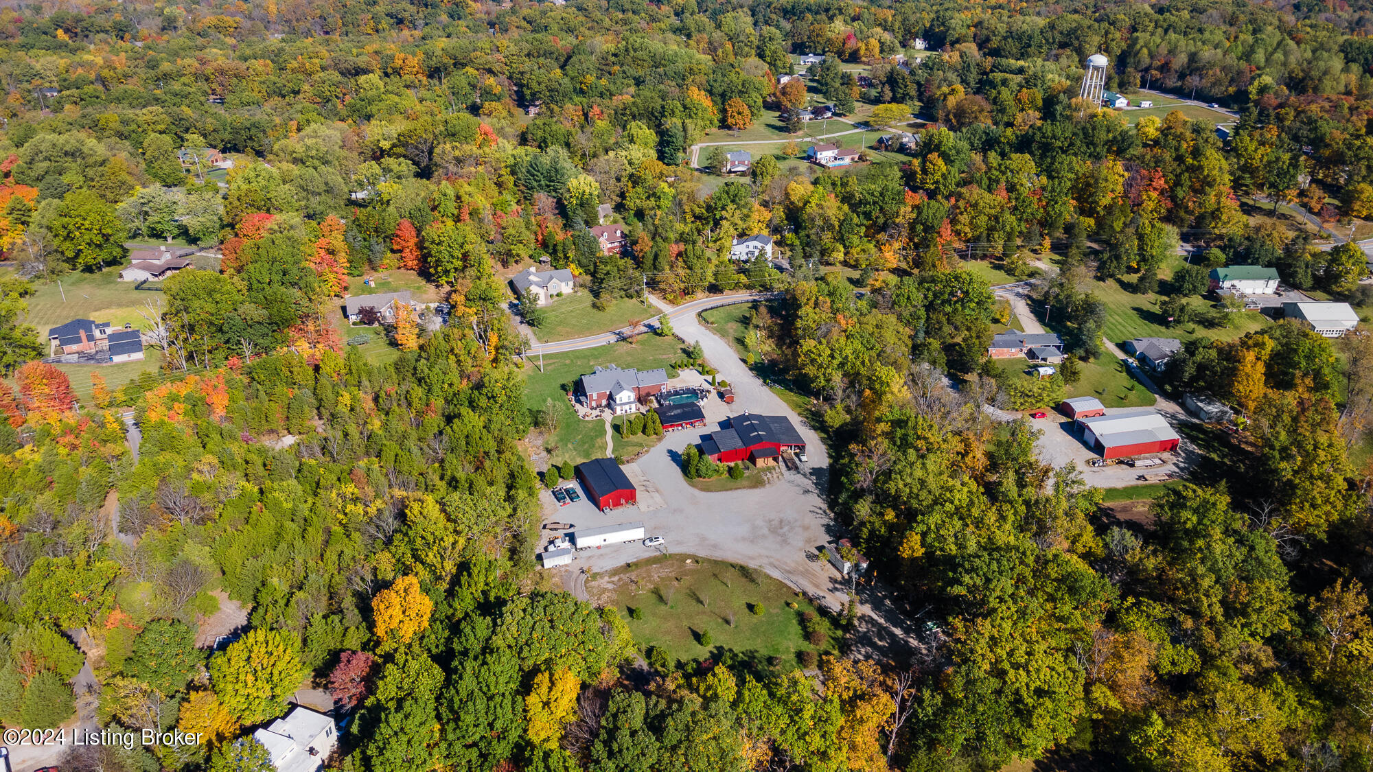 La Grange, Kentucky, 40031, United States, 5 Bedrooms Bedrooms, ,3 BathroomsBathrooms,Residential,For Sale,1793584