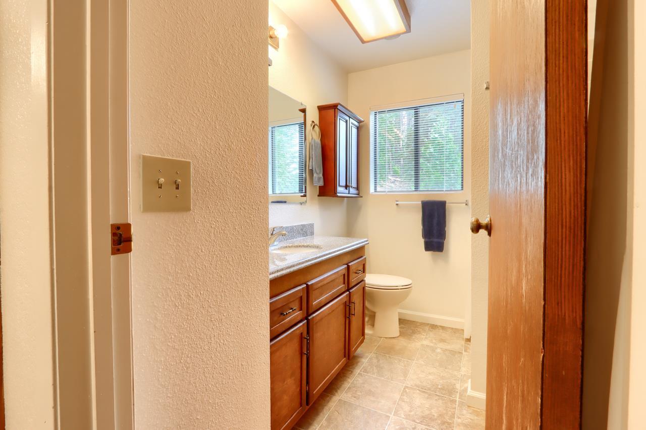 Yosemite, California, 95389, United States, 4 Bedrooms Bedrooms, ,2 BathroomsBathrooms,Residential,For Sale,1980100