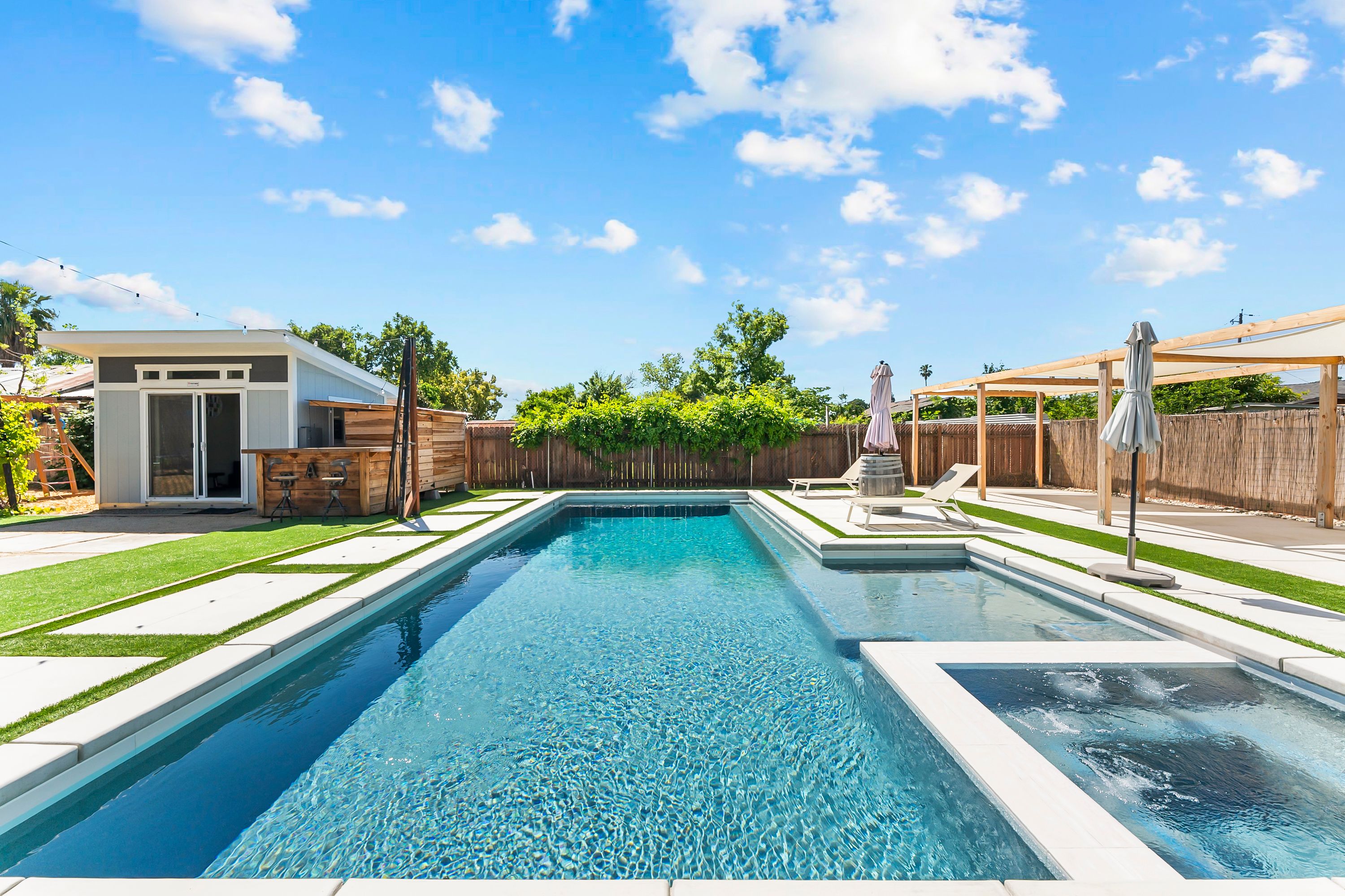  5060 Mendocino Boulevard, Sacramento, CA 95820 - 物件實景