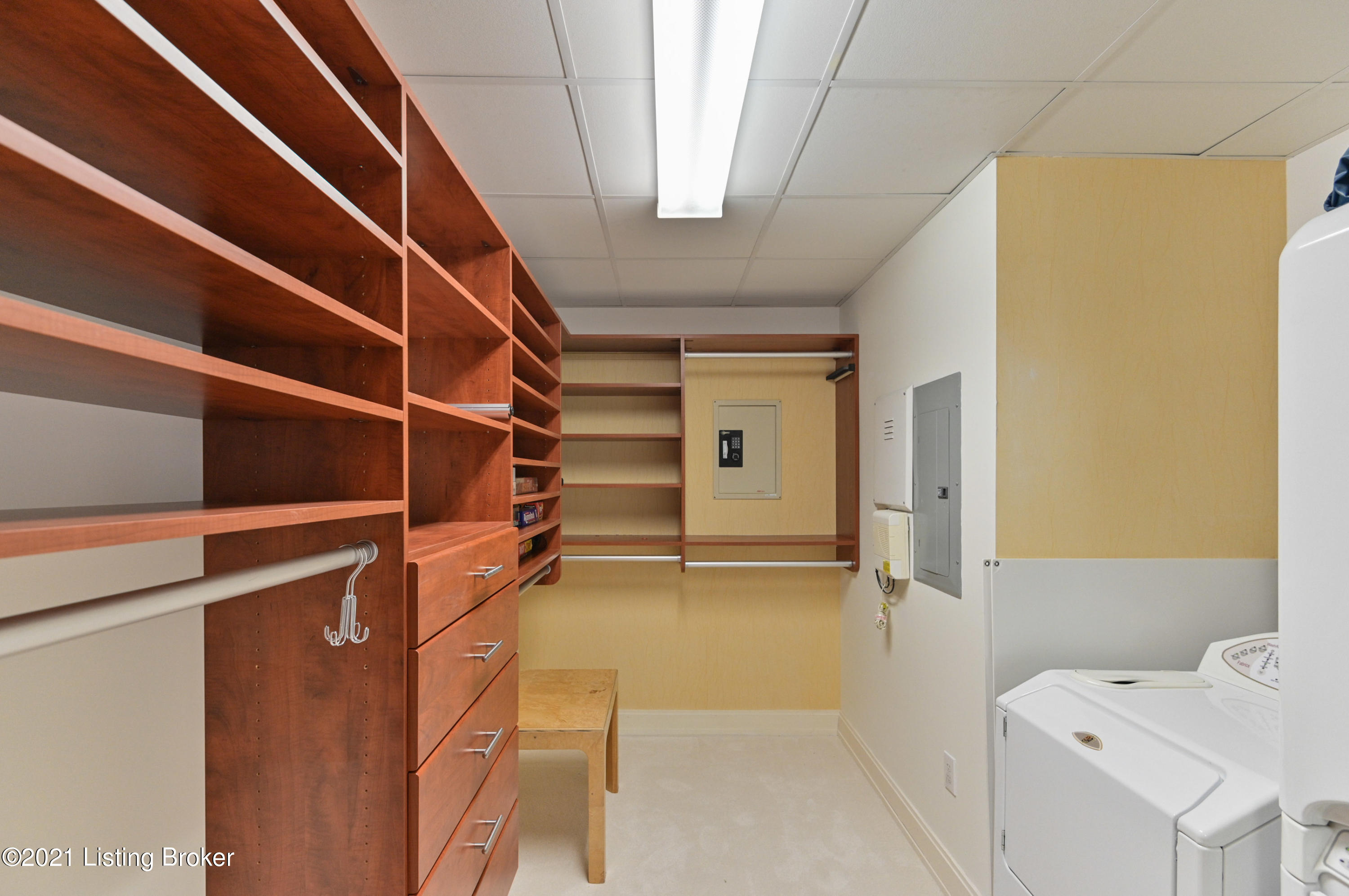  222 E Witherspoon St #703, Louisville, KY, 40202 - 物件實景