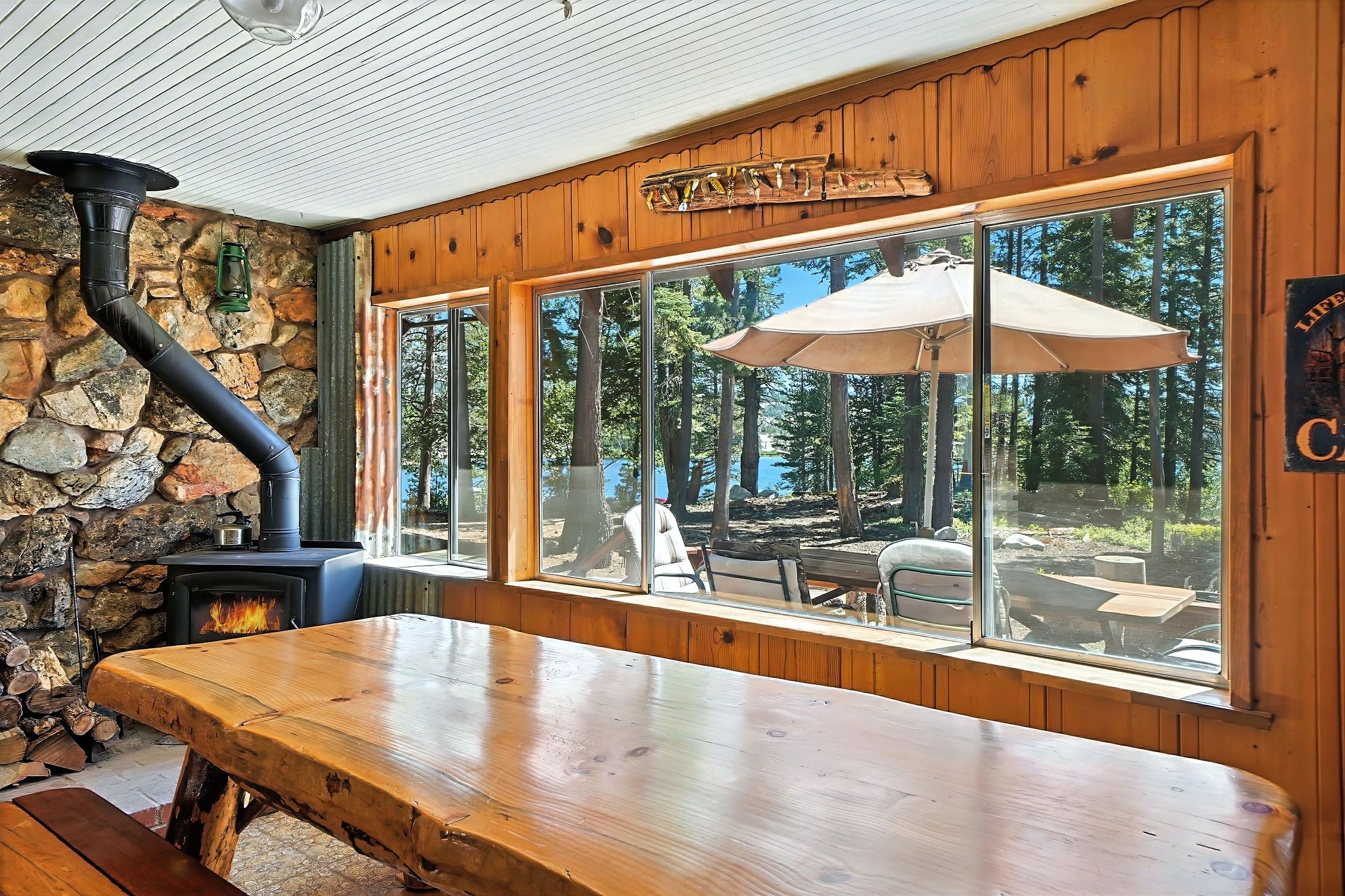 A Rare Opportunity to Own One of Silver Lake’s Best-Located Cabins - 物件實景