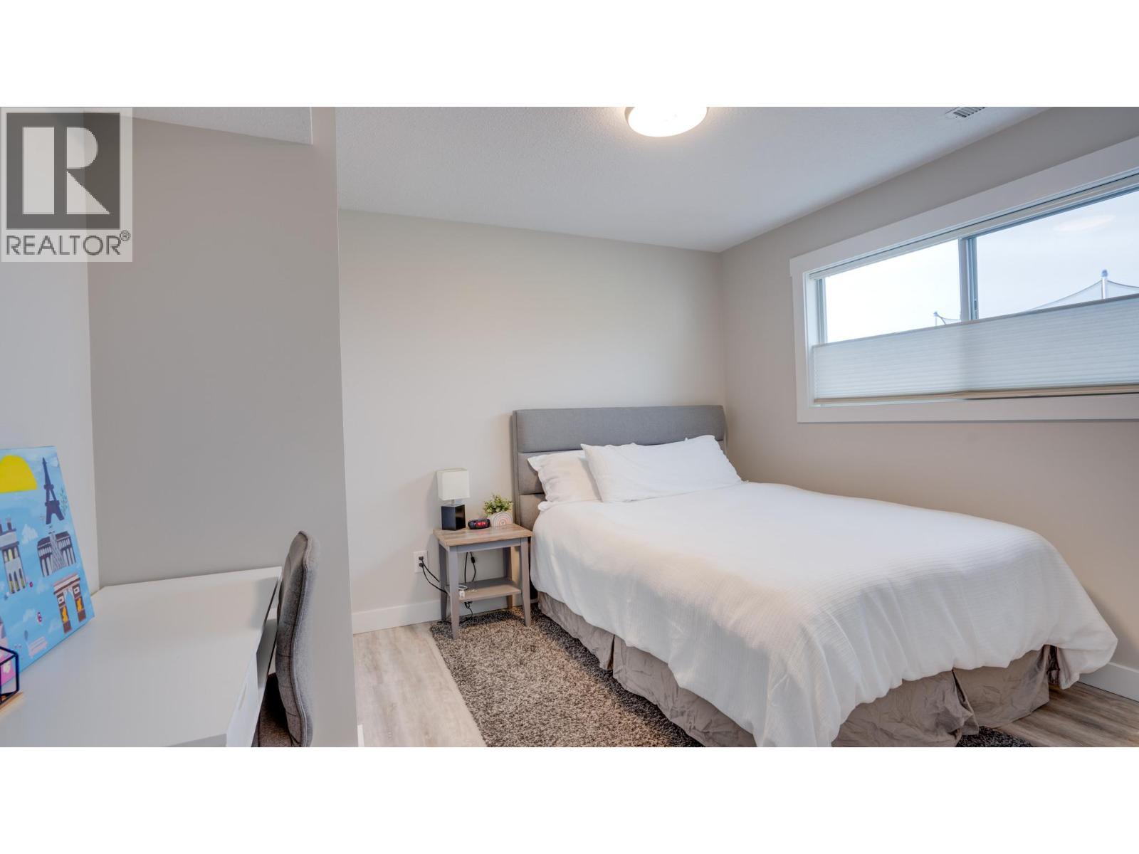 ARMSTRONG, British Columbia, V4Y 0B3, CA, 4 Bedrooms Bedrooms, ,2 BathroomsBathrooms,Residential,For Sale,1950406