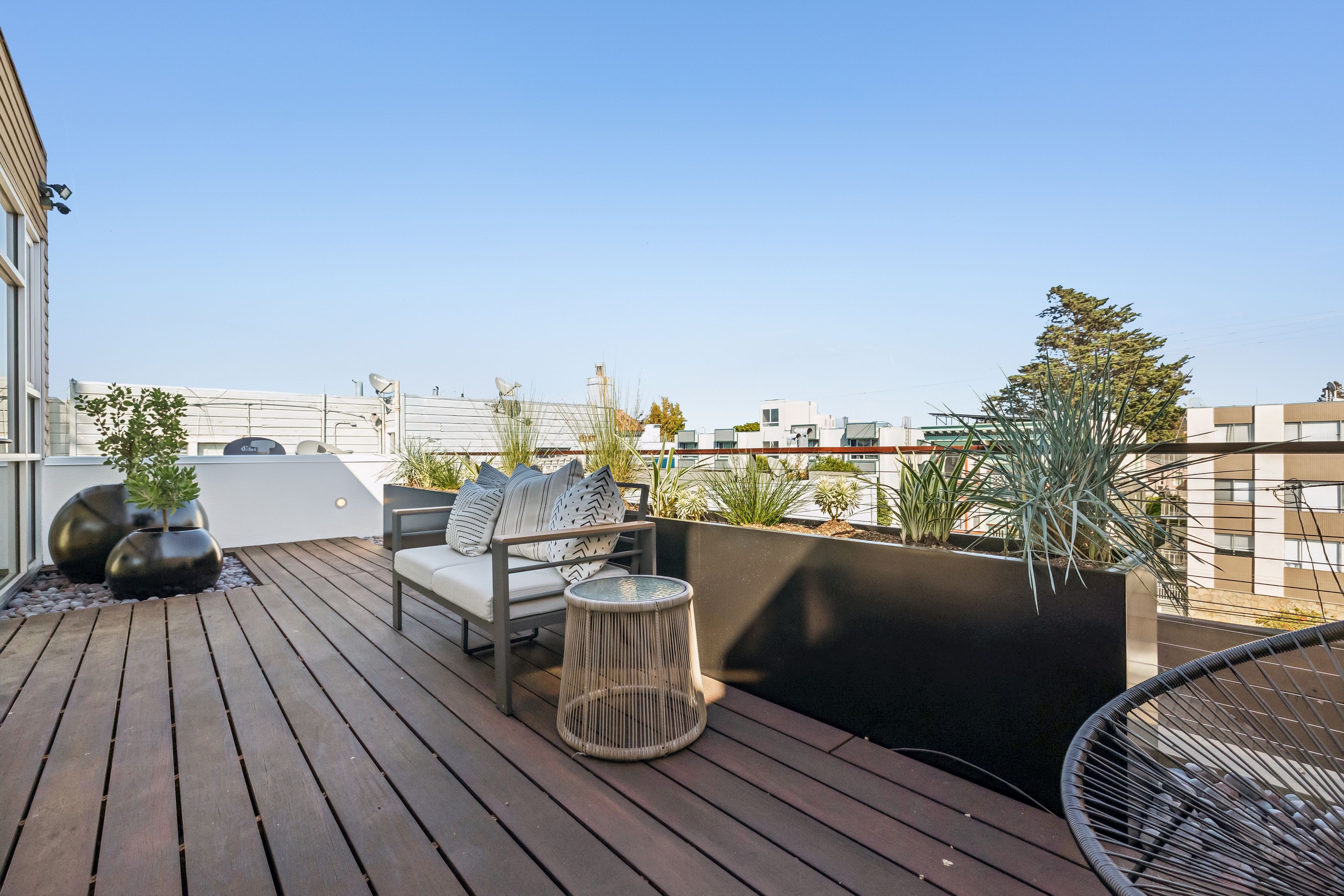  1076 South Van Ness Avenue - 物件實景