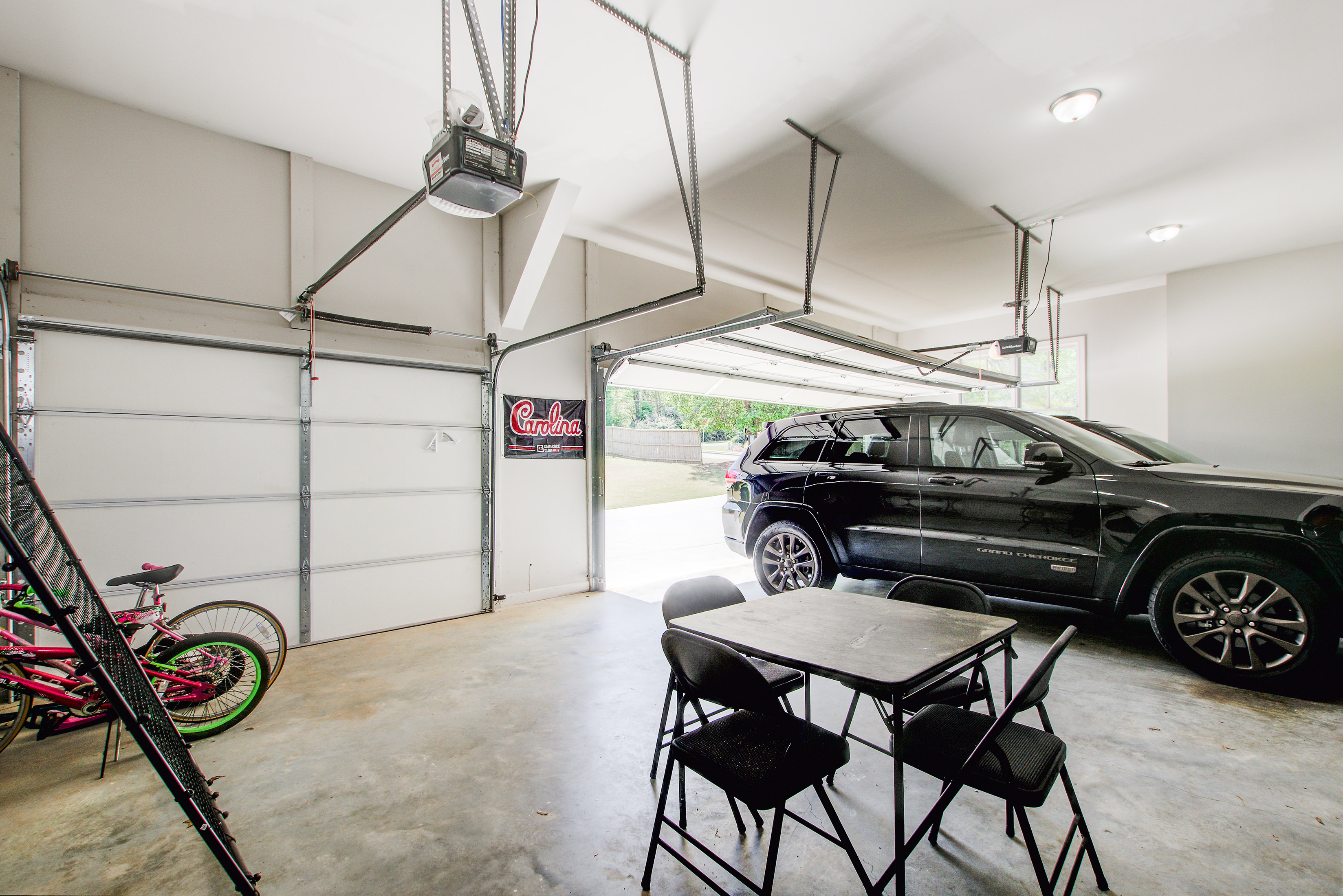  Impeccably Maintained Brick Home with No HOA and an Oversized Lot - 物件實景