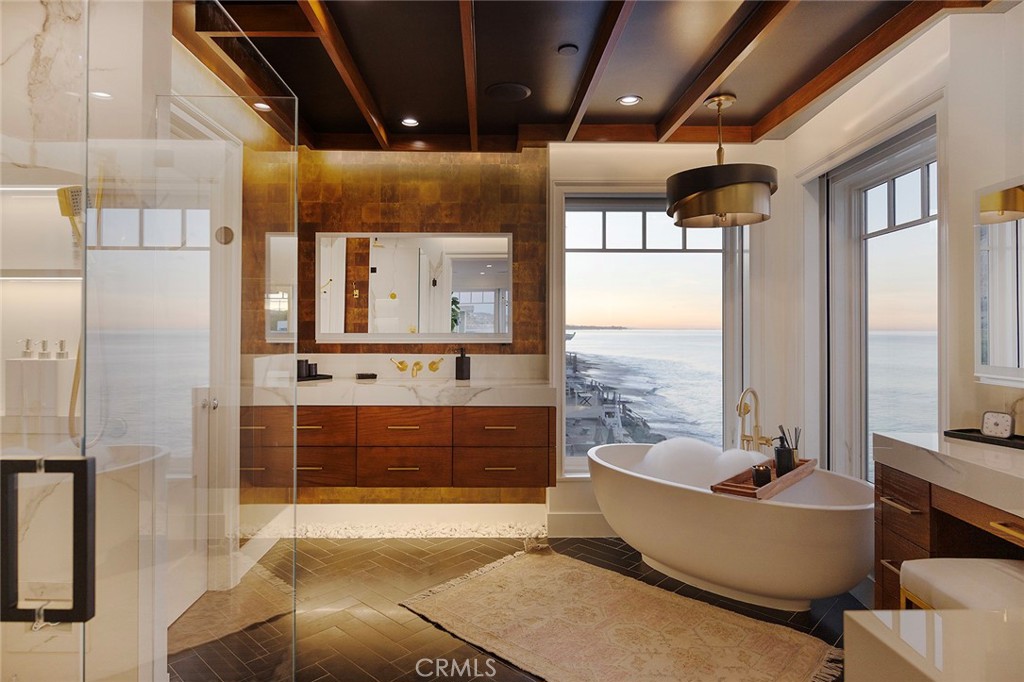 Dana Point, California, 92624, United States, 4 Bedrooms Bedrooms, ,5 BathroomsBathrooms,Residential,For Sale,1739161