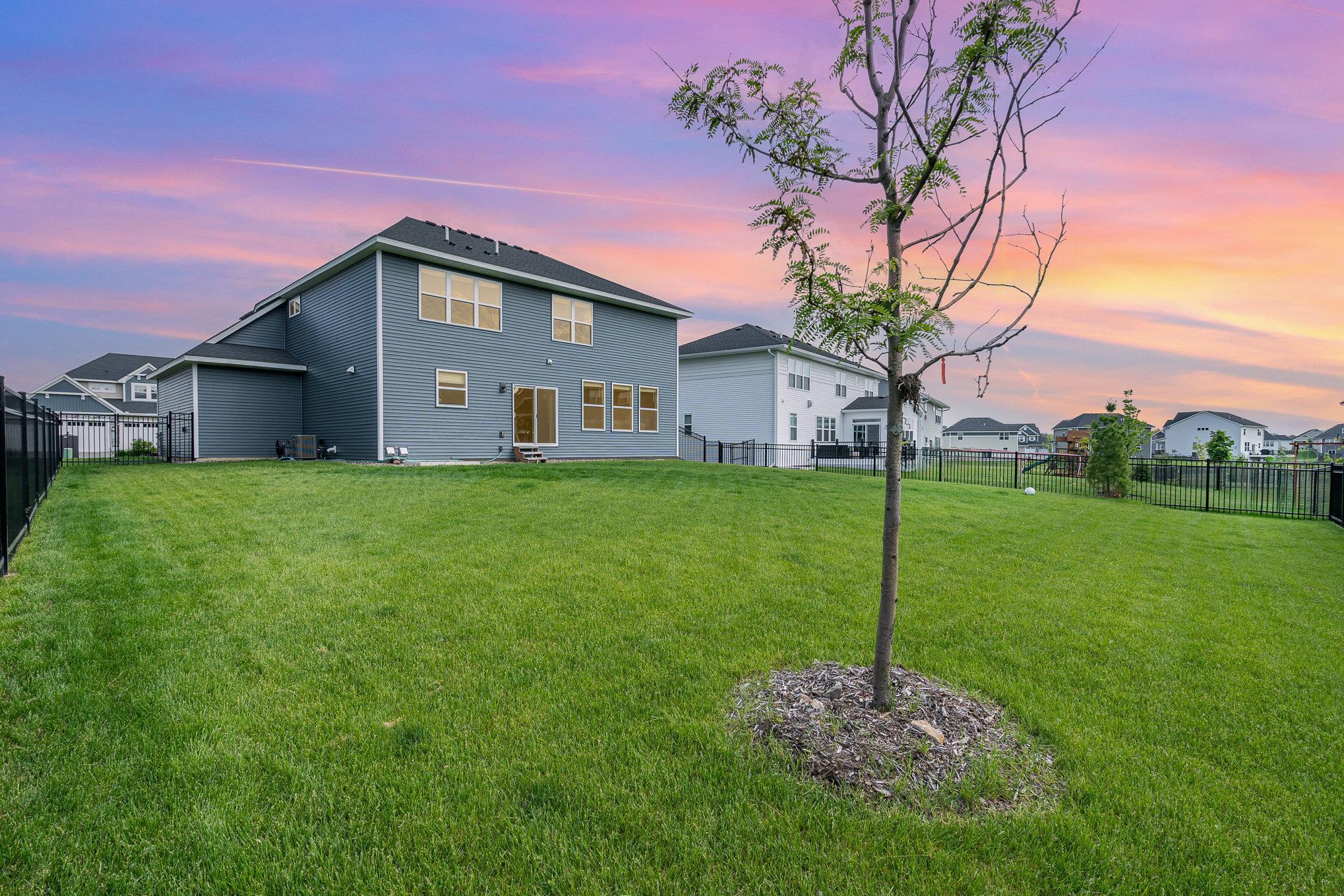 Cottage Grove, Minnesota, 55016, United States, 4 Bedrooms Bedrooms, ,3 BathroomsBathrooms,Residential,For Sale,1989709