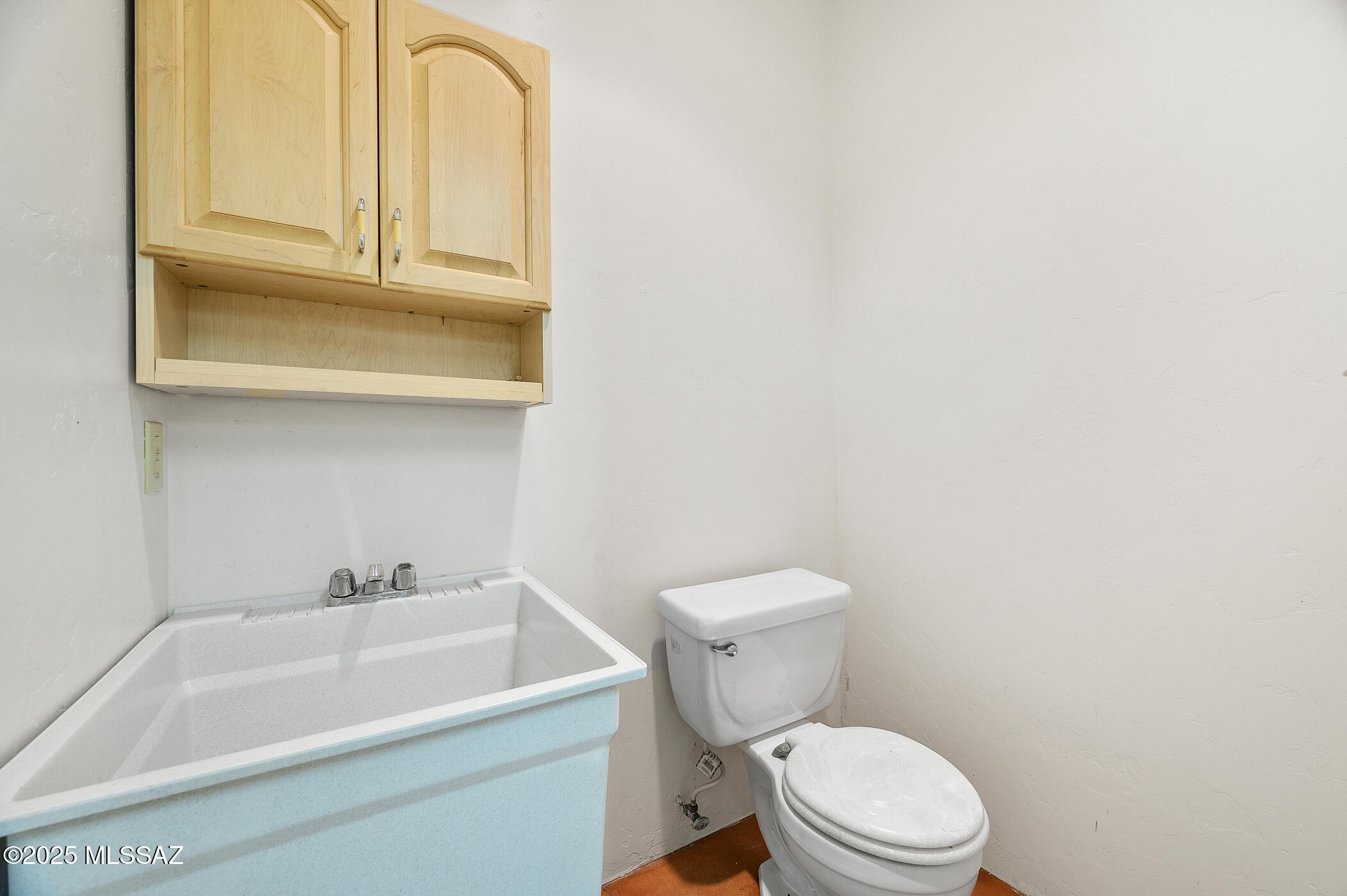 Tucson, Arizona, 85716, United States, 4 Bedrooms Bedrooms, ,4 BathroomsBathrooms,Residential,For Sale,1994782