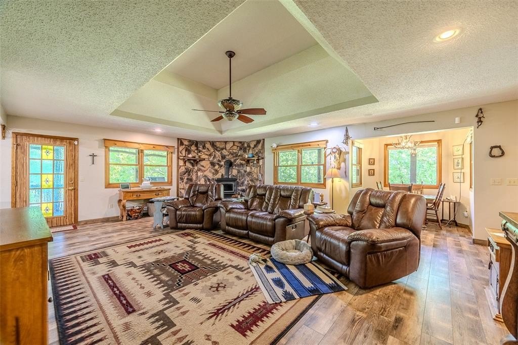 Urbana, Missouri, 65767, United States, 5 Bedrooms Bedrooms, ,4 BathroomsBathrooms,Residential,For Sale,1851017