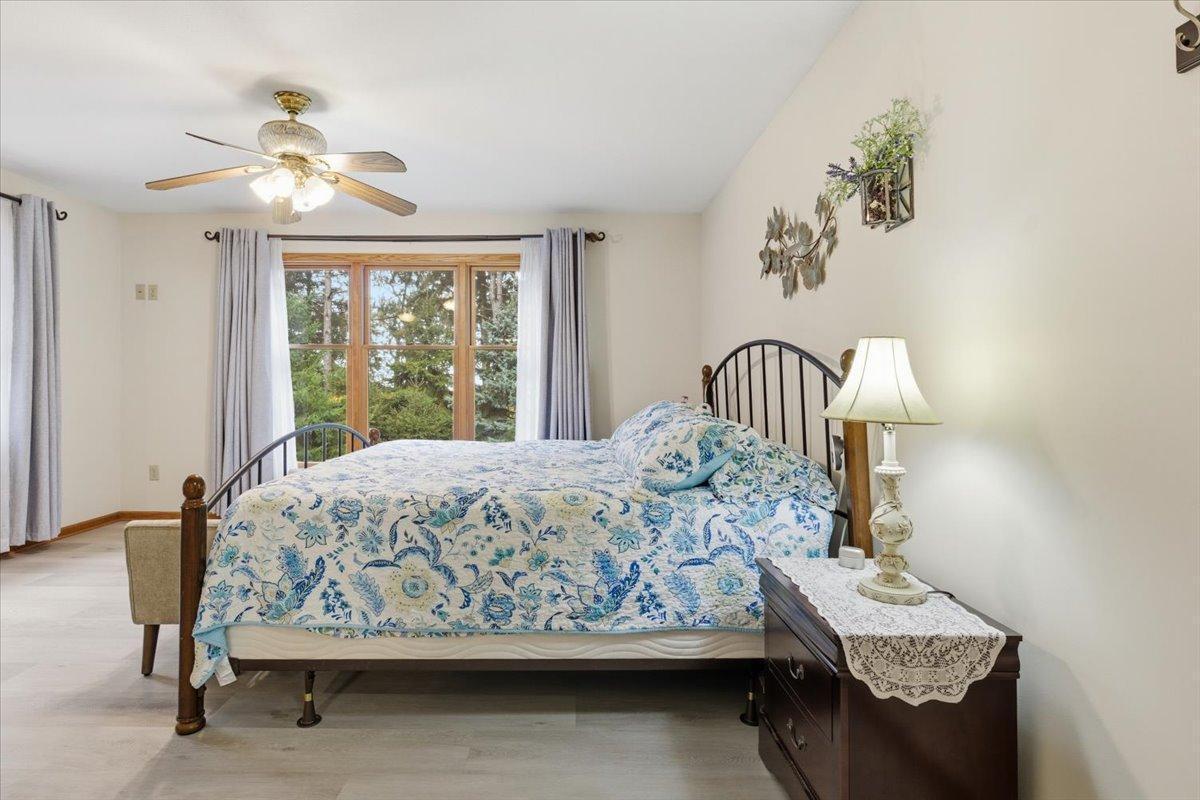 New Richmond, Wisconsin, 54017, United States, 4 Bedrooms Bedrooms, ,1 BathroomBathrooms,Residential,For Sale,1985079