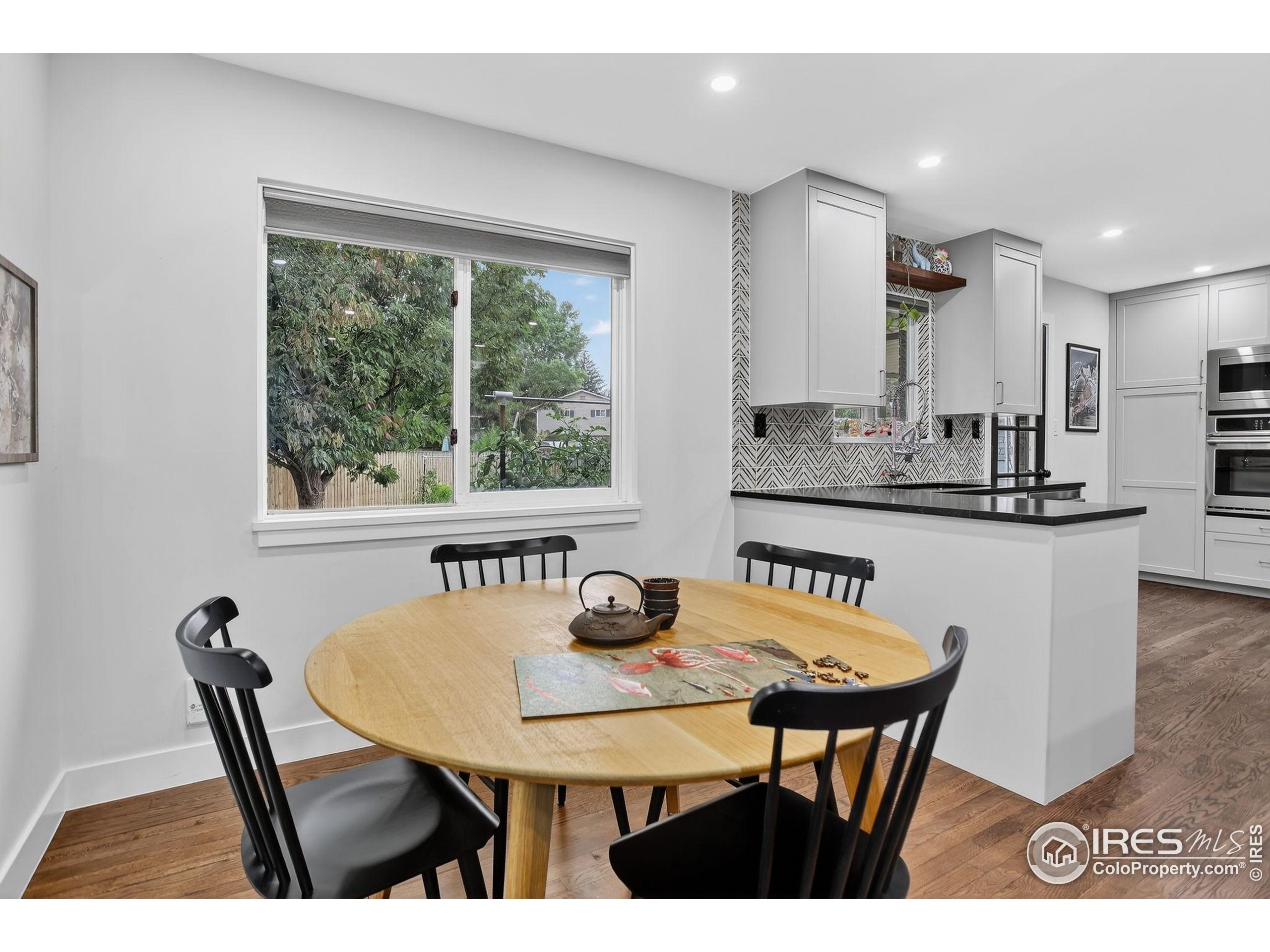 Longmont, Colorado, 80501, United States, 3 Bedrooms Bedrooms, ,2 BathroomsBathrooms,Residential,For Sale,1988284