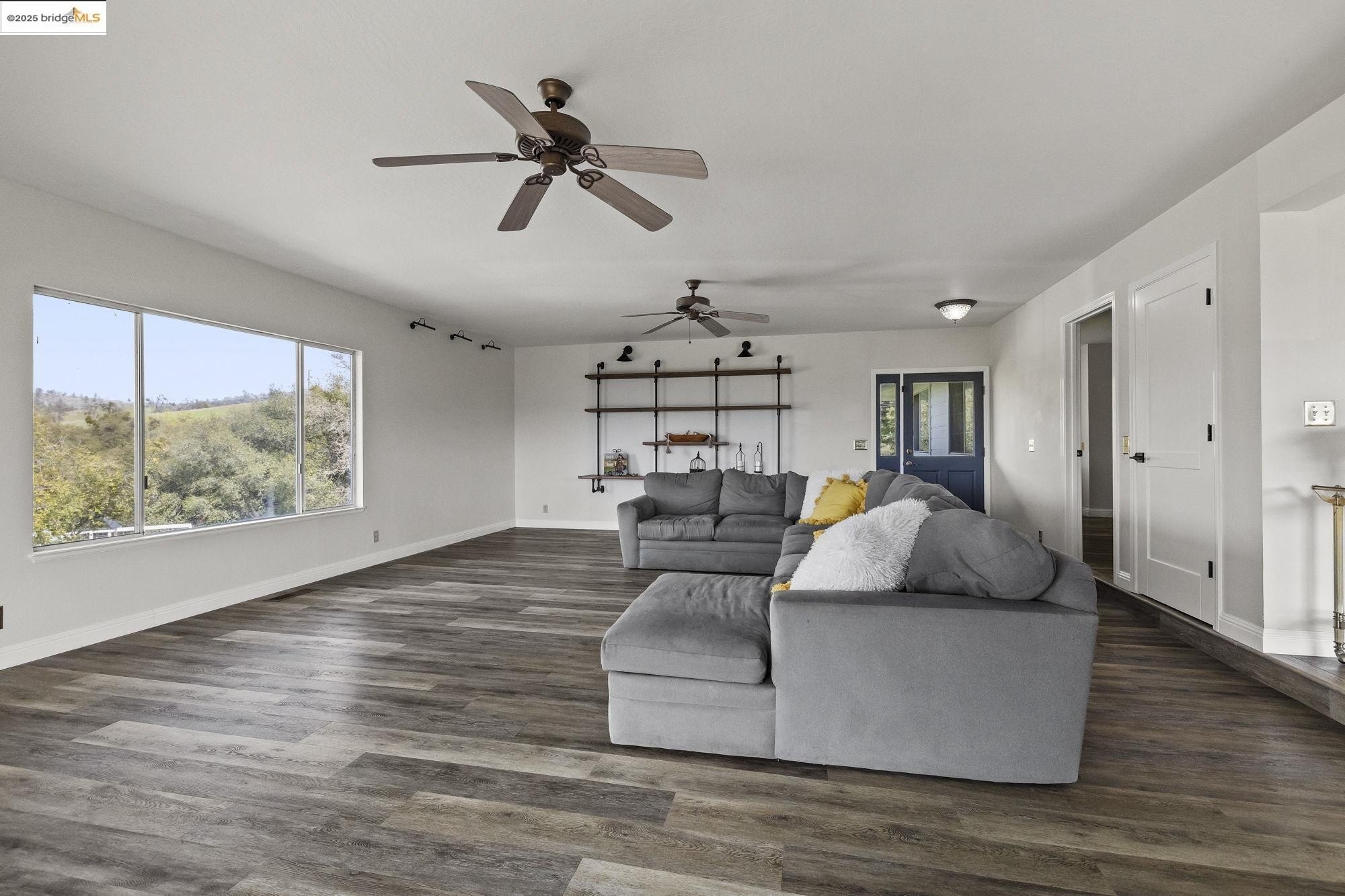Jamestown, California, 95327, United States, 3 Bedrooms Bedrooms, ,2 BathroomsBathrooms,Residential,For Sale,1743185