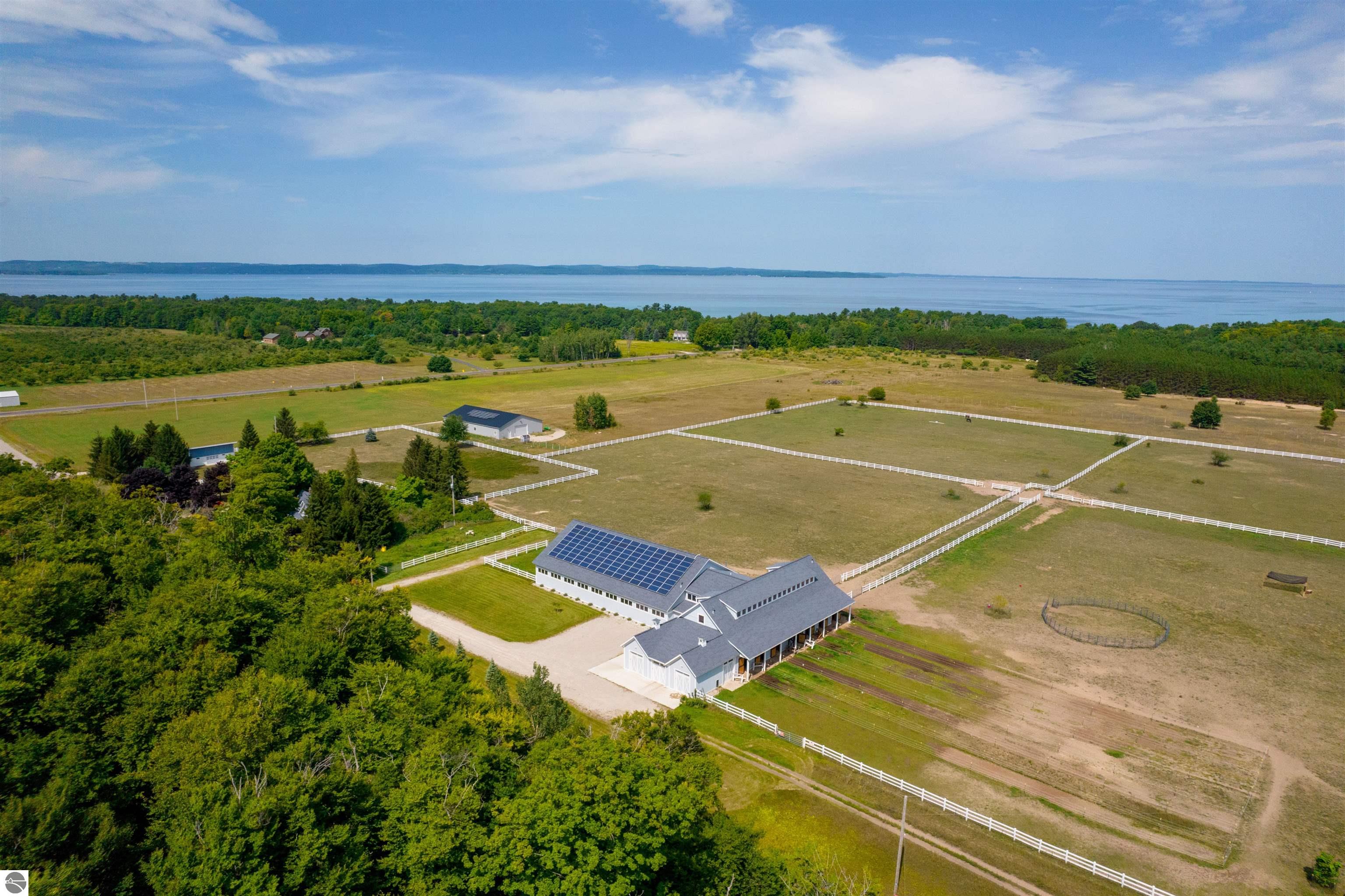 Traverse City, Michigan, 49686, United States, 3 Bedrooms Bedrooms, ,2 BathroomsBathrooms,Residential,For Sale,1820083