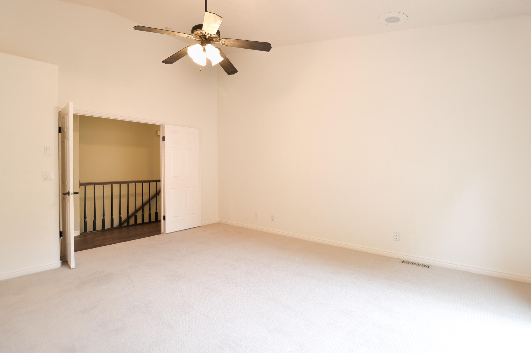 St George, Utah, 84790, United States, 6 Bedrooms Bedrooms, ,Residential,For Sale,1839961
