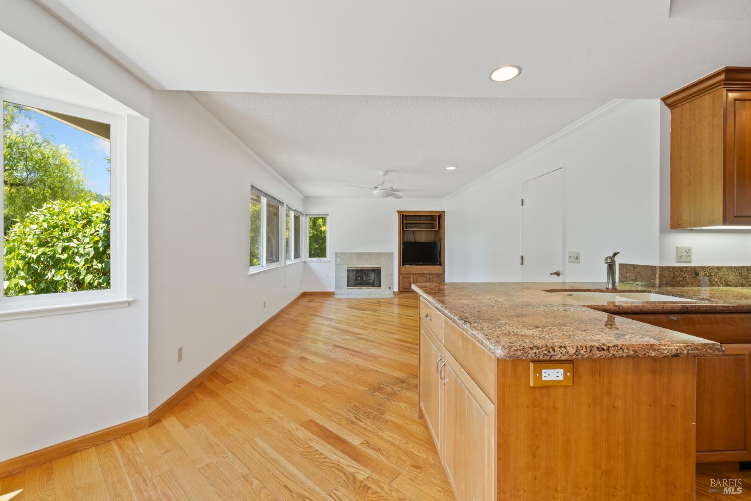 Santa Rosa, California, 95409, United States, 3 Bedrooms Bedrooms, ,2 BathroomsBathrooms,Residential,For Sale,1924390