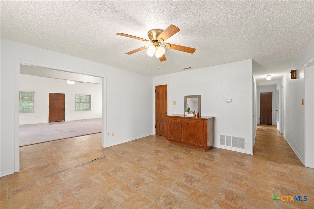 Killeen, Texas, 76549, United States, 3 Bedrooms Bedrooms, ,1 BathroomBathrooms,Residential,For Sale,1906689