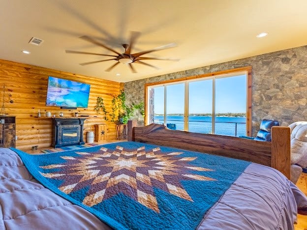 Possum Kingdom Lake, Texas, 76450, United States, 3 Bedrooms Bedrooms, ,4 BathroomsBathrooms,Residential,For Sale,2008180