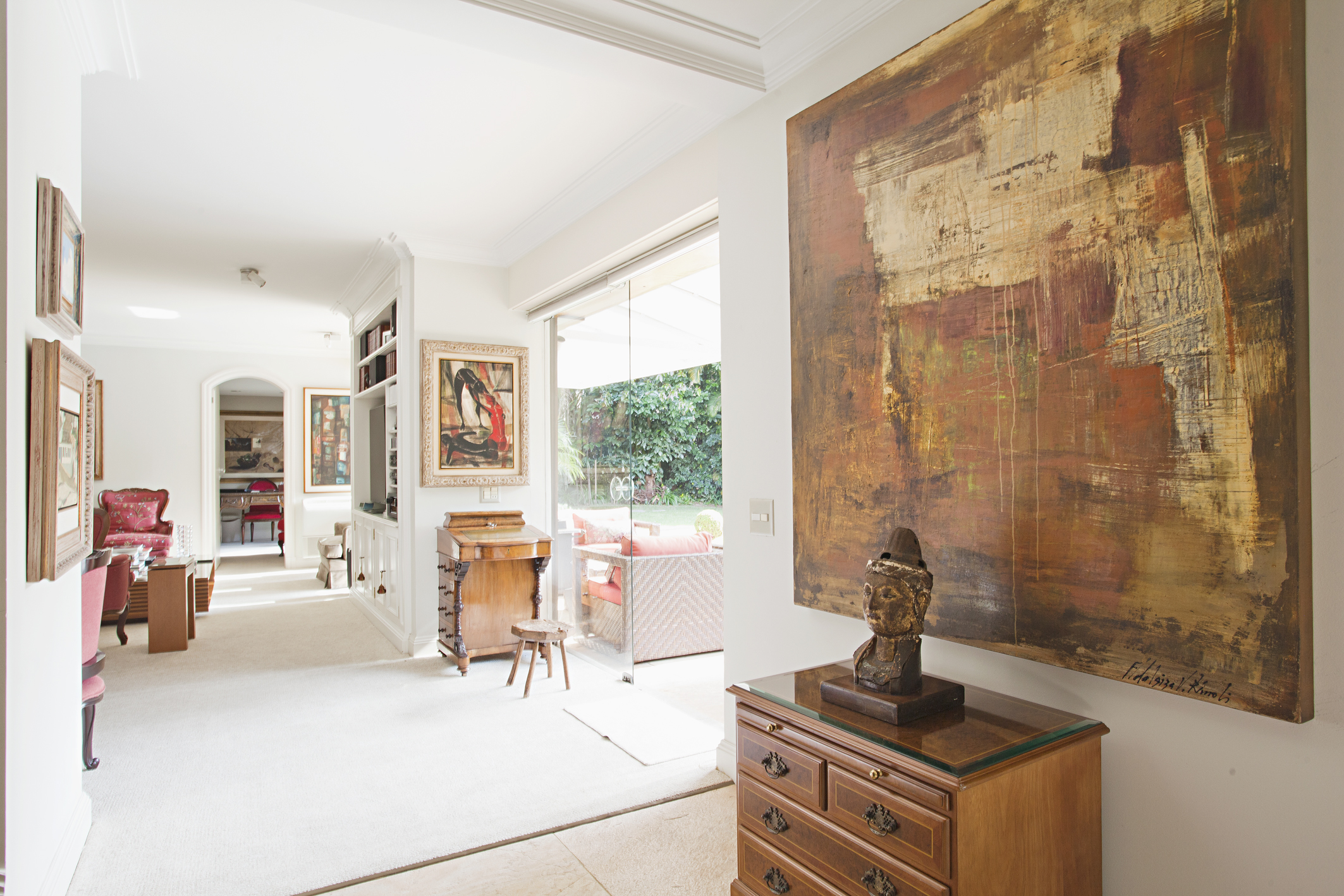  Architectural project by Marcos Tomanik with pool and garage for 16 cars - 物件實景