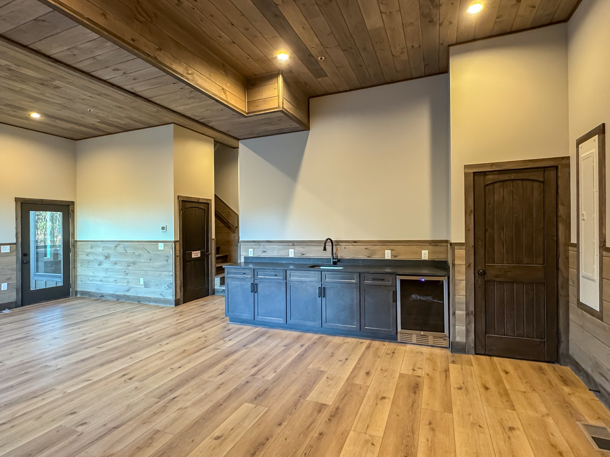 Sevierville, Tennessee, 37862, United States, 5 Bedrooms Bedrooms, ,7 BathroomsBathrooms,Residential,For Sale,2000383