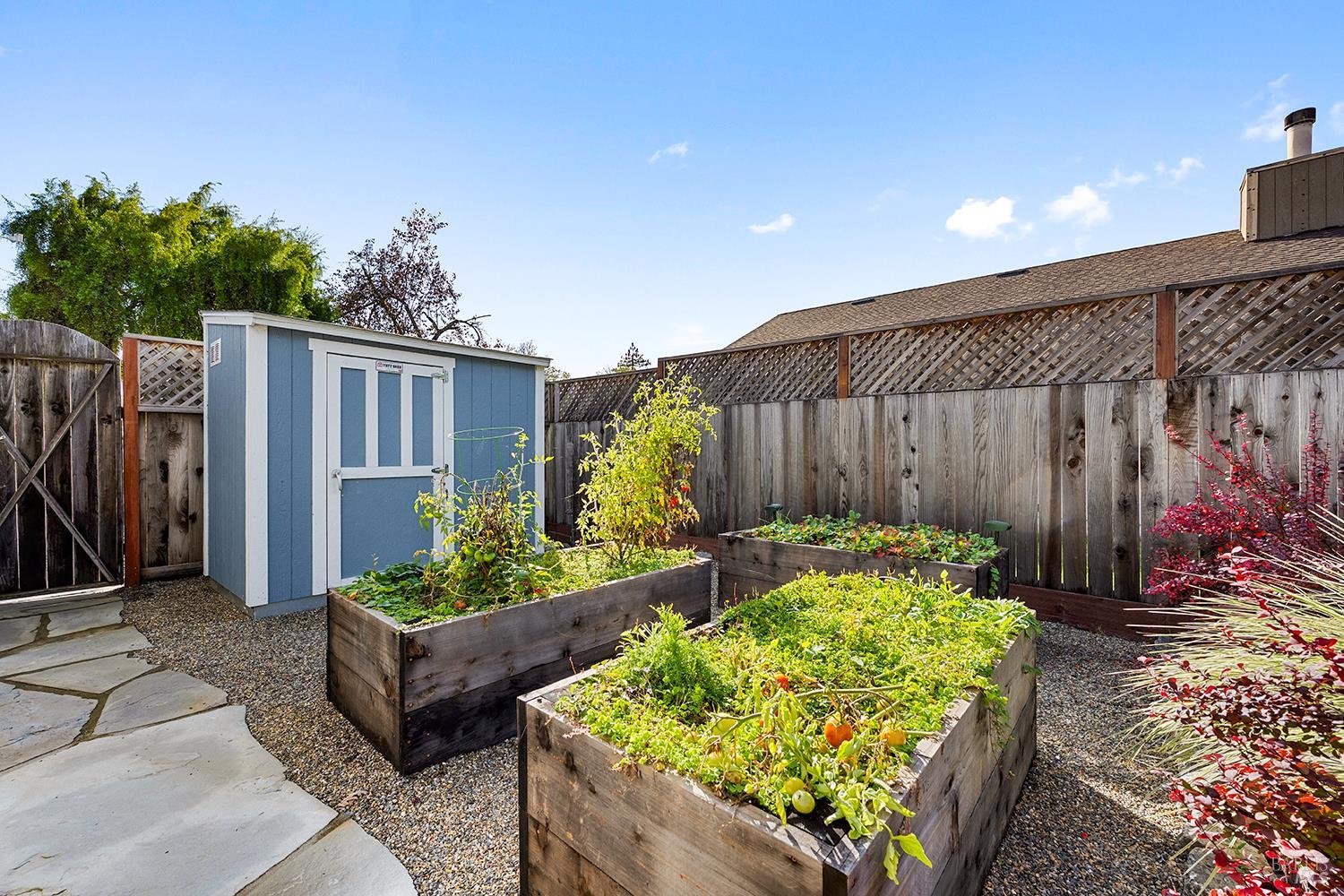 Graton, California, 95444, United States, 3 Bedrooms Bedrooms, ,2 BathroomsBathrooms,Residential,For Sale,1994914