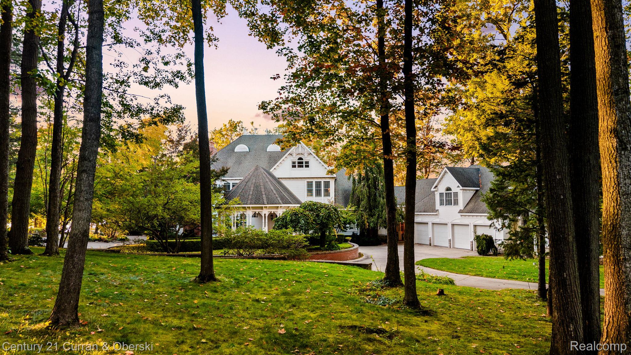 Mullett Township, Michigan, 49749, United States, 10 Bedrooms Bedrooms, ,14 BathroomsBathrooms,Residential,For Sale,1987359