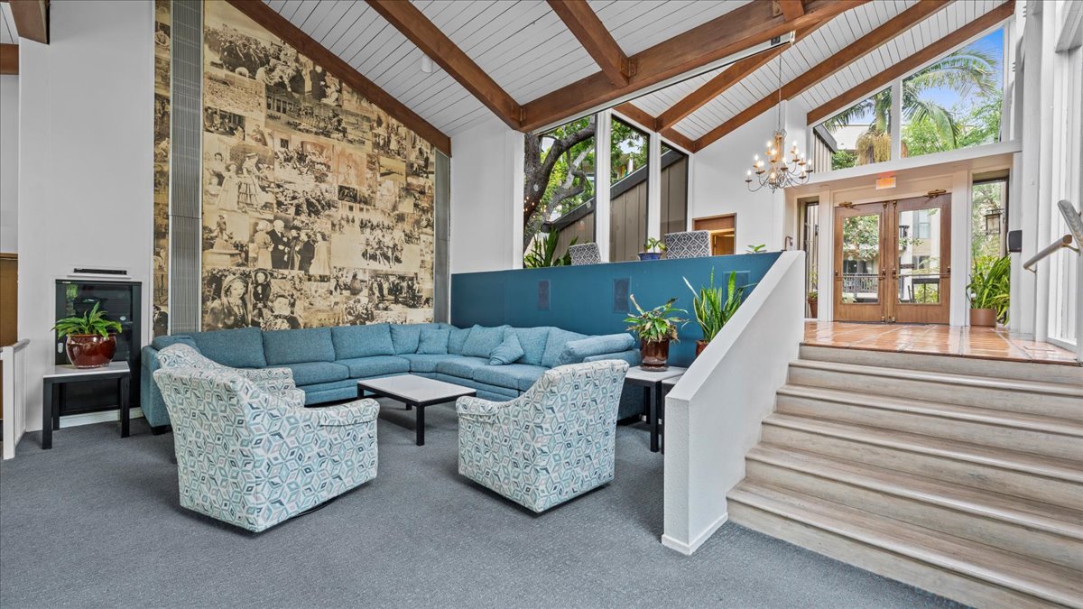 Culver City, California, 90230, United States, 1 Bedroom Bedrooms, ,1 BathroomBathrooms,Residential,For Sale,1981473