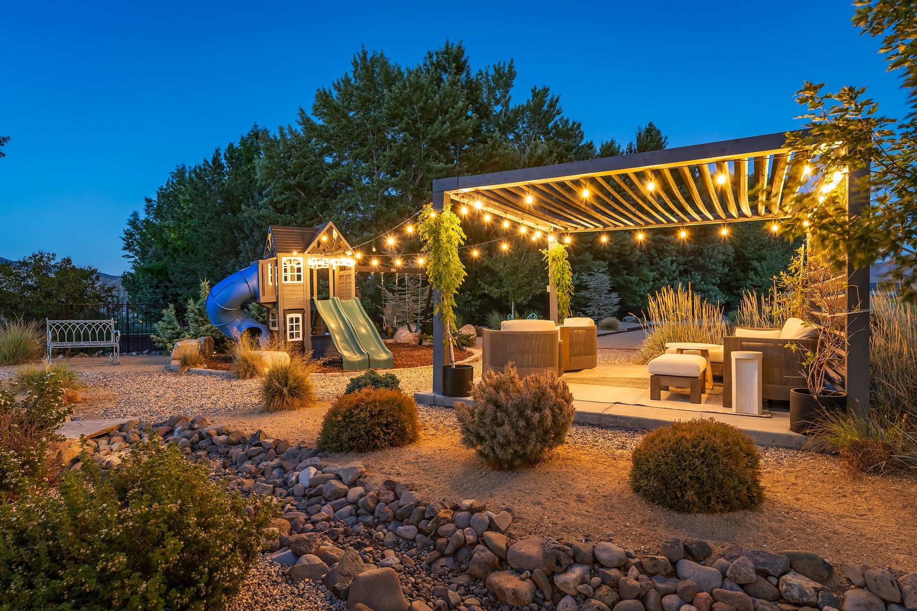  Private Luxury Retreat in Verdi with Custom Designer Finishes & Peavine Views - 物件實景