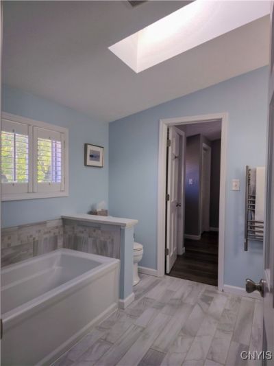 Sylvan Beach, New York, 13157, United States, 4 Bedrooms Bedrooms, ,2 BathroomsBathrooms,Residential,For Sale,1962557