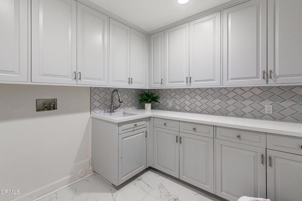 Camarillo, California, 93012, United States, 5 Bedrooms Bedrooms, ,7 BathroomsBathrooms,Residential,For Sale,1996163