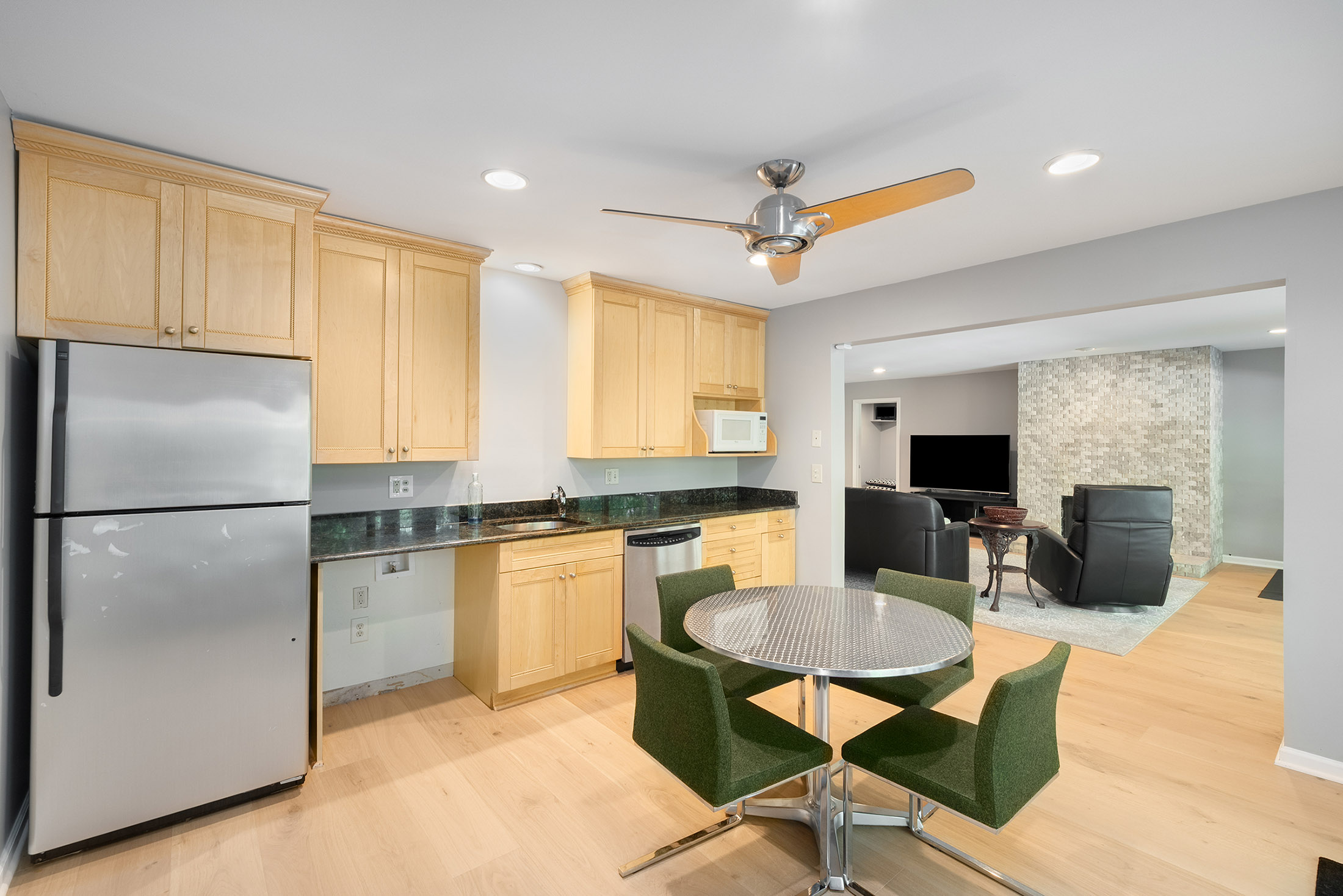  Expanded and Renovated Contemporary Vinings Home - 物件實景