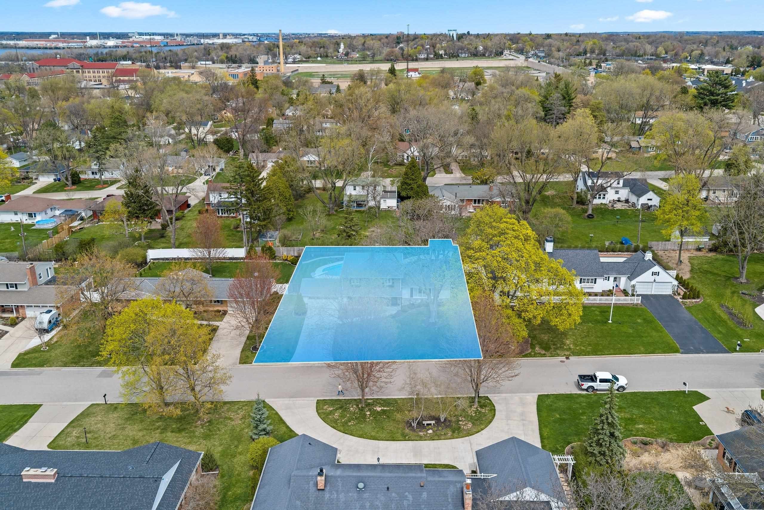 GREEN BAY, Wisconsin, 54301, United States, 4 Bedrooms Bedrooms, ,3 BathroomsBathrooms,Residential,For Sale,2048088