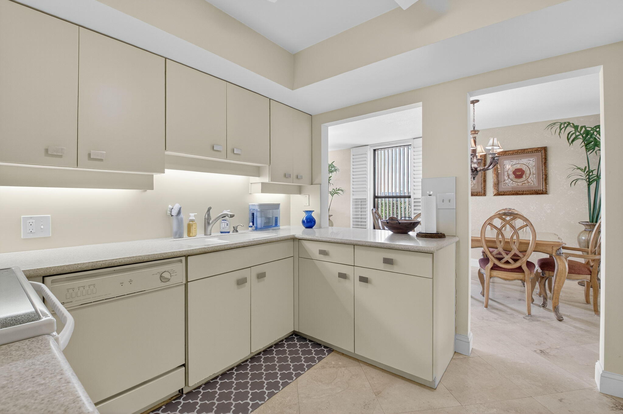 Delray Beach, Florida, 33483, United States, 2 Bedrooms Bedrooms, ,2 BathroomsBathrooms,Residential,For Sale,1987986