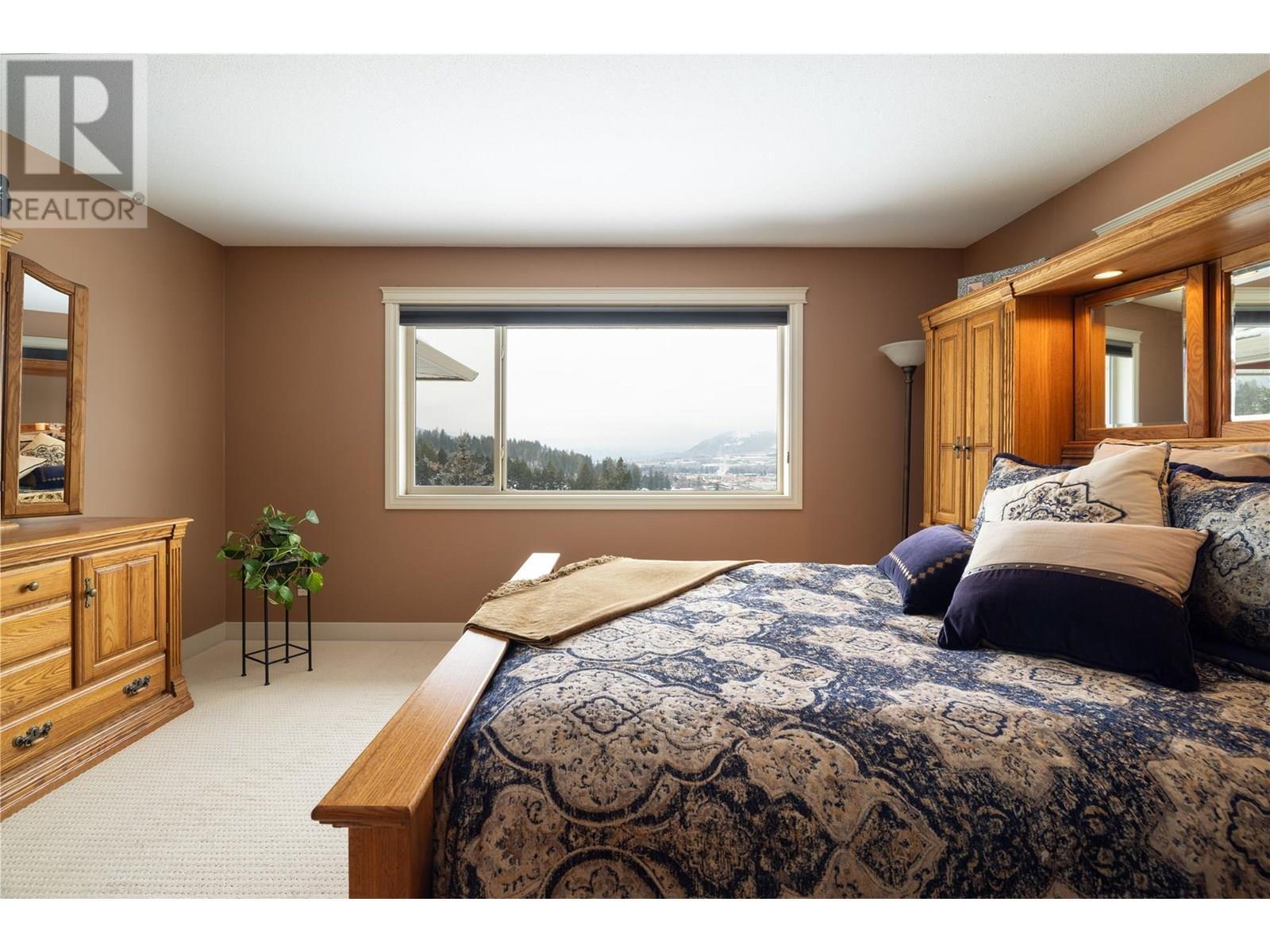 COLDSTREAM, British Columbia, V1B 3E8, CA, 3 Bedrooms Bedrooms, ,2 BathroomsBathrooms,Residential,For Sale,1837127