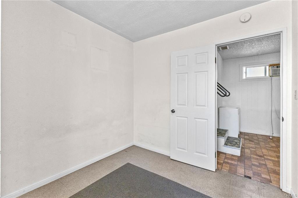 Compton, California, 90221, United States, 3 Bedrooms Bedrooms, ,2 BathroomsBathrooms,Residential,For Sale,1922771