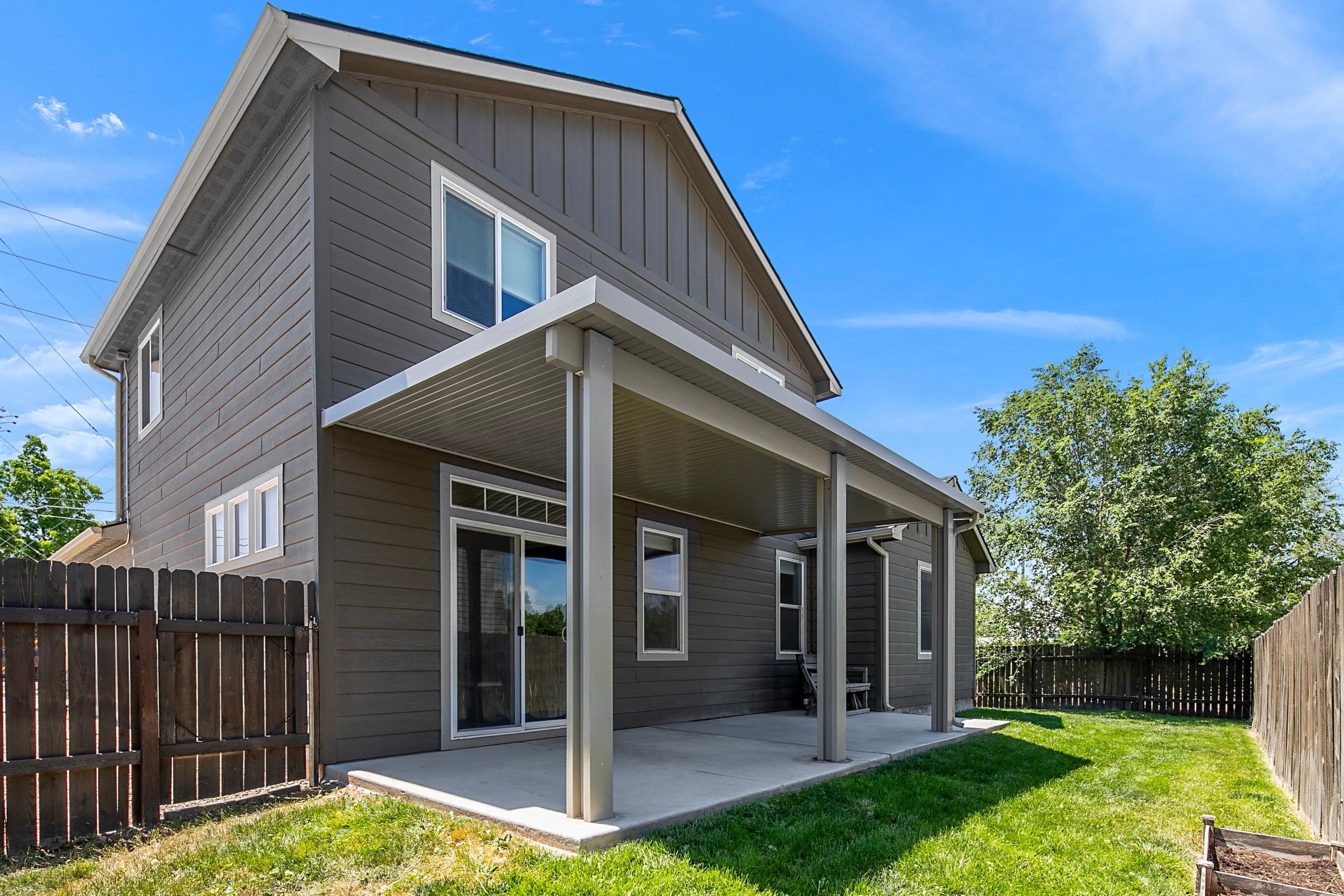  Modern Craftsman Offering Main-Level Primary & RV Parking - 物件實景